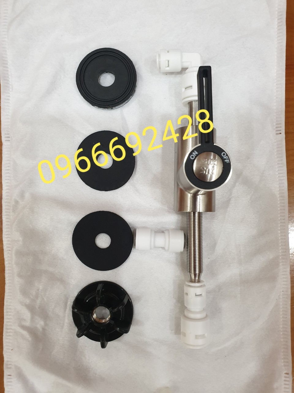 Vòi inox 304 dùng cho máy lọc nước điện giải ion kiềm - rất tiện dụng