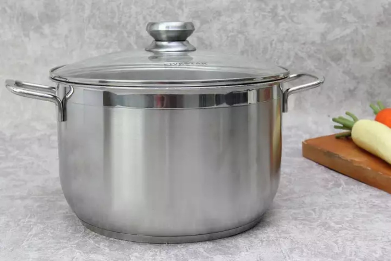 Nồi luộc gà inox 430 bếp từ 3 đáy Fivestar Standard 26cm nắp kính.Tặng 1 vá canh inox