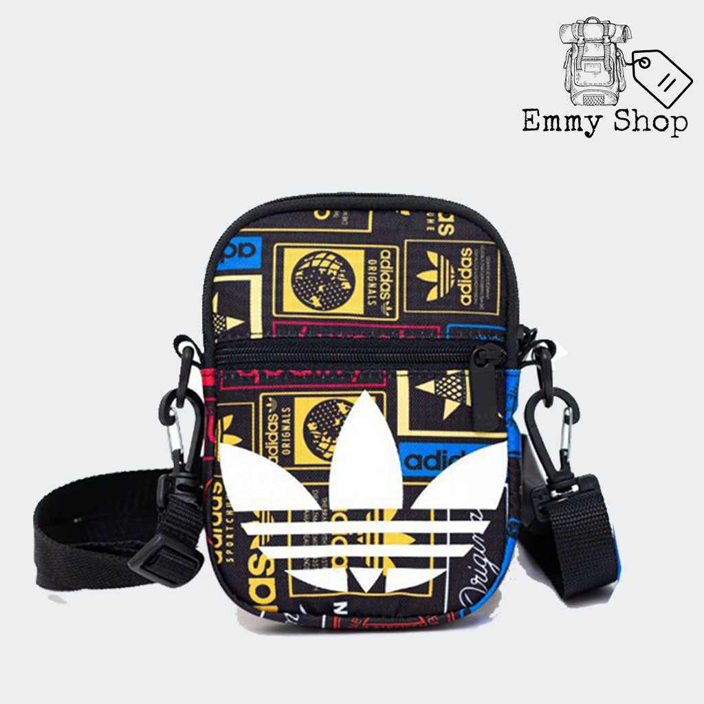 Túi đeo chéo ADlDAS Festival Trefoil Graphic Bag hoạ tiết hoa văn nổi bật