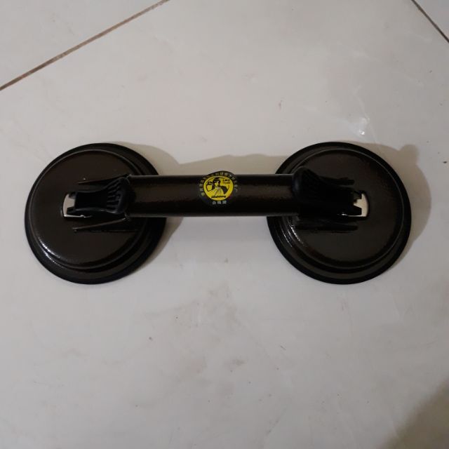 Hít kính, nâng gạch