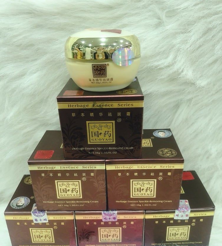 Kem nhân sâm vàng Nhật Bản, giữ lại nét thanh xuân cho làn da trắng mịn, rạng rỡ và ngăn ngừa lão hóa da