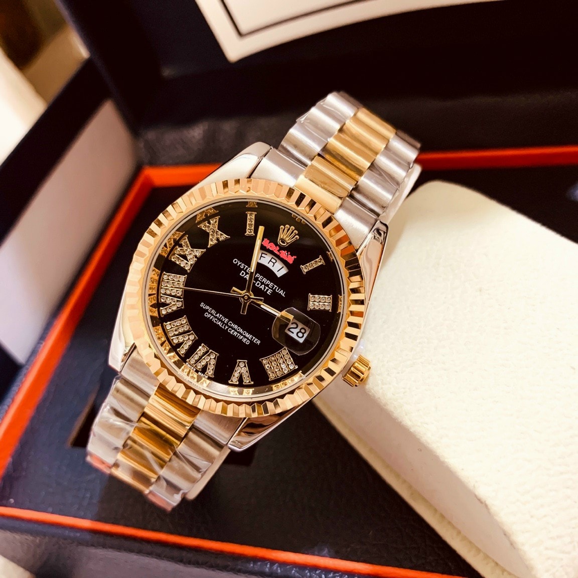 ĐÔNG HỒ NAM ROLEX R007 - PHIÊN BẢN 2 LỊCH - MẶT SỐ LA MÃ - DÂY THÉP ĐÚC NGUYÊN KHỐI.