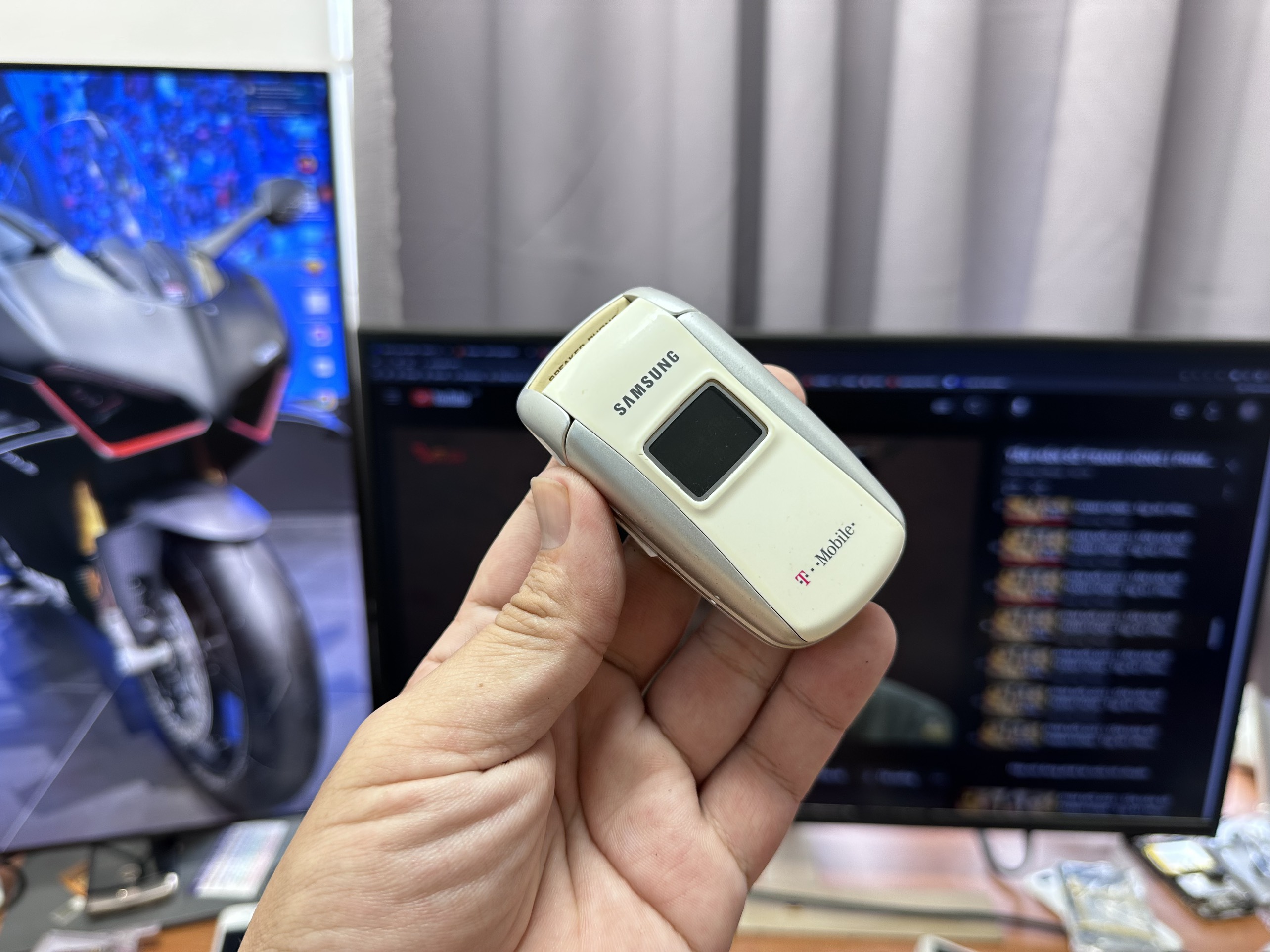 Lk điện thoại samsung sgh-x495 chính hãng
