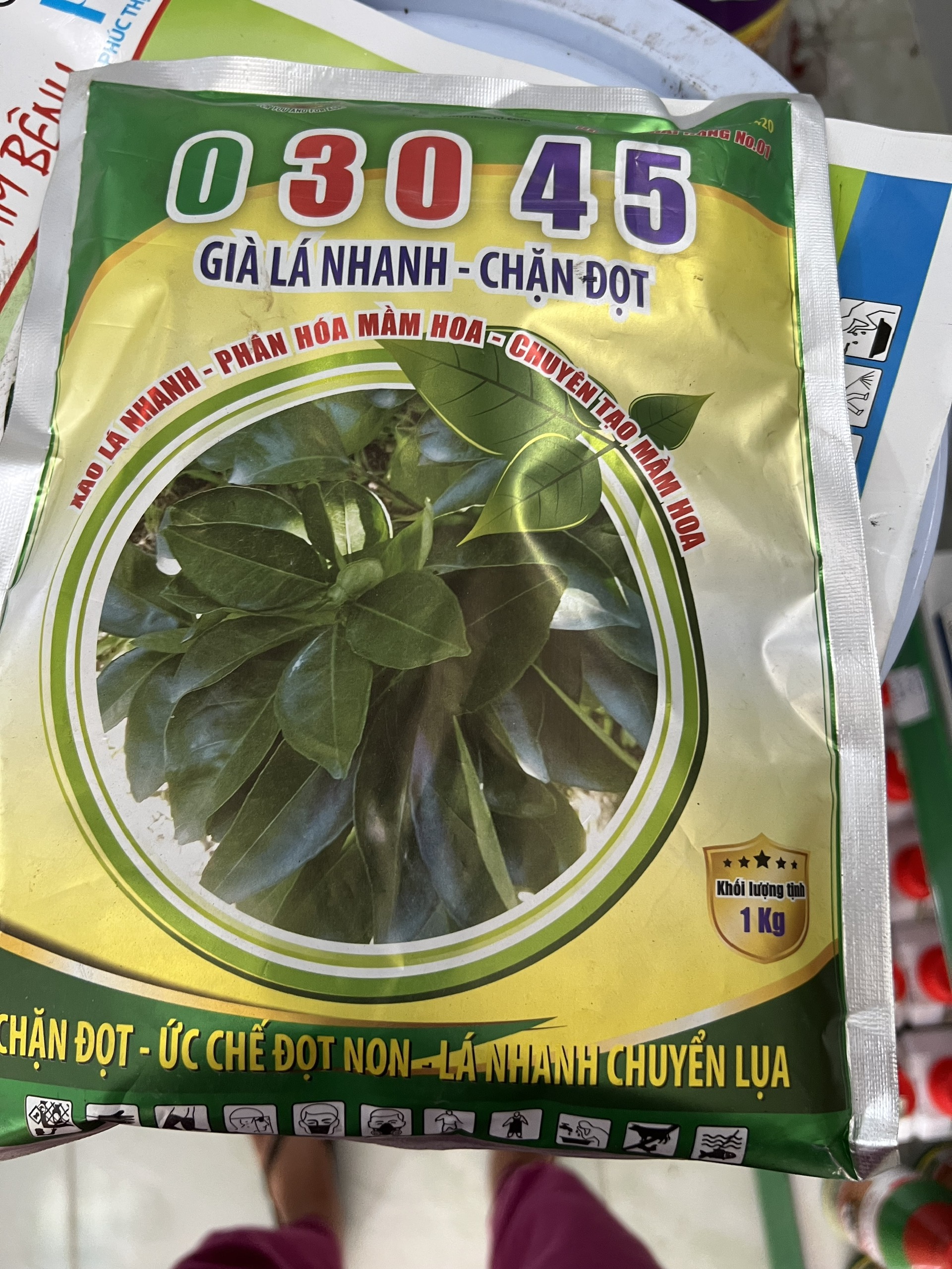 Hh179 phân bón nikochi già lá nhanh chặn đọt non 0 30 45 1kg