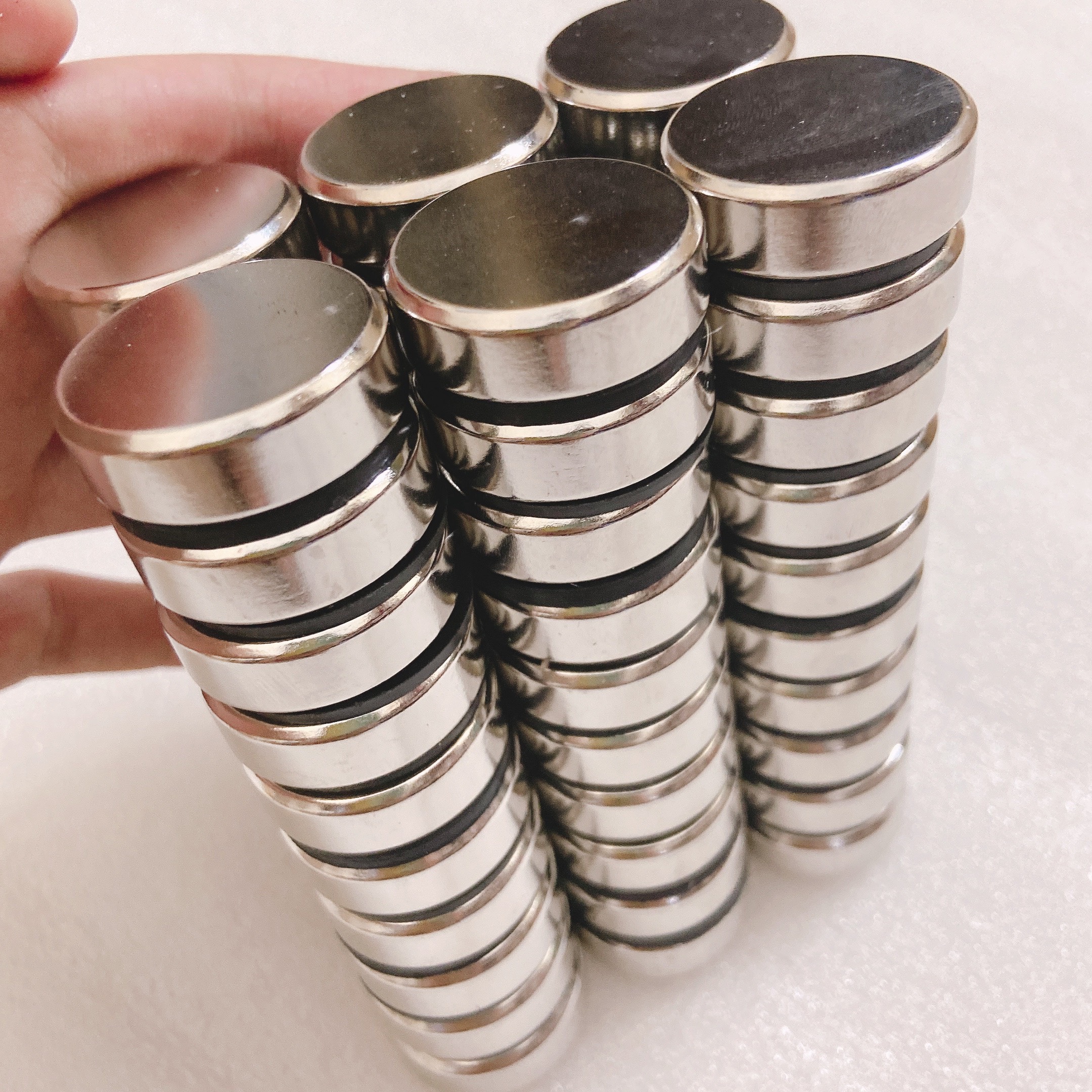 Nam châm vĩnh cửu siêu mạnh 30 x 10mm