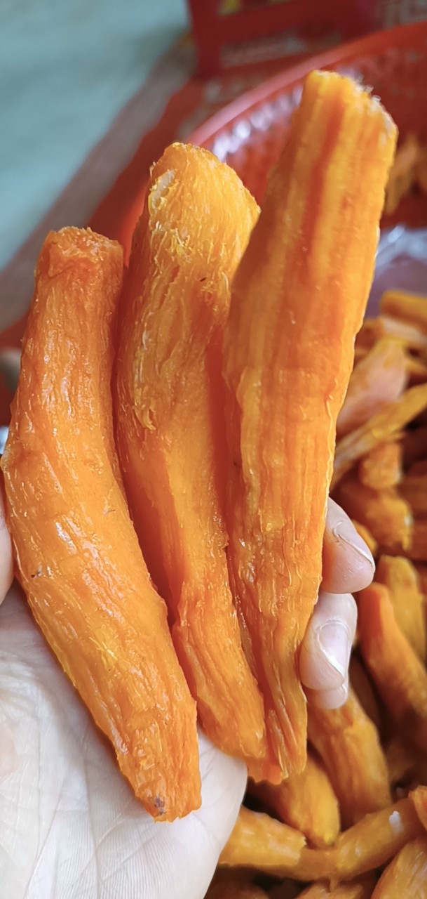 khoai mật củ sâm( khoai sấy nguyên củ)