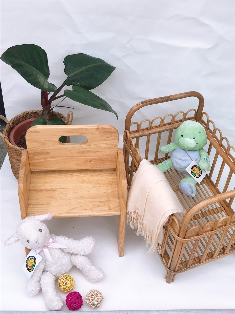 { SẢN PHẨM CHO BÉ } Ghế Gỗ Montessori Cho Bé Với kích Thước 40*35*20cm( Cao* Dài * sâu) Có Thể Dùng Cho bé Ngồi Chơi, Ngồi Ăn Hay Học Bài Rất Tiện Dụng