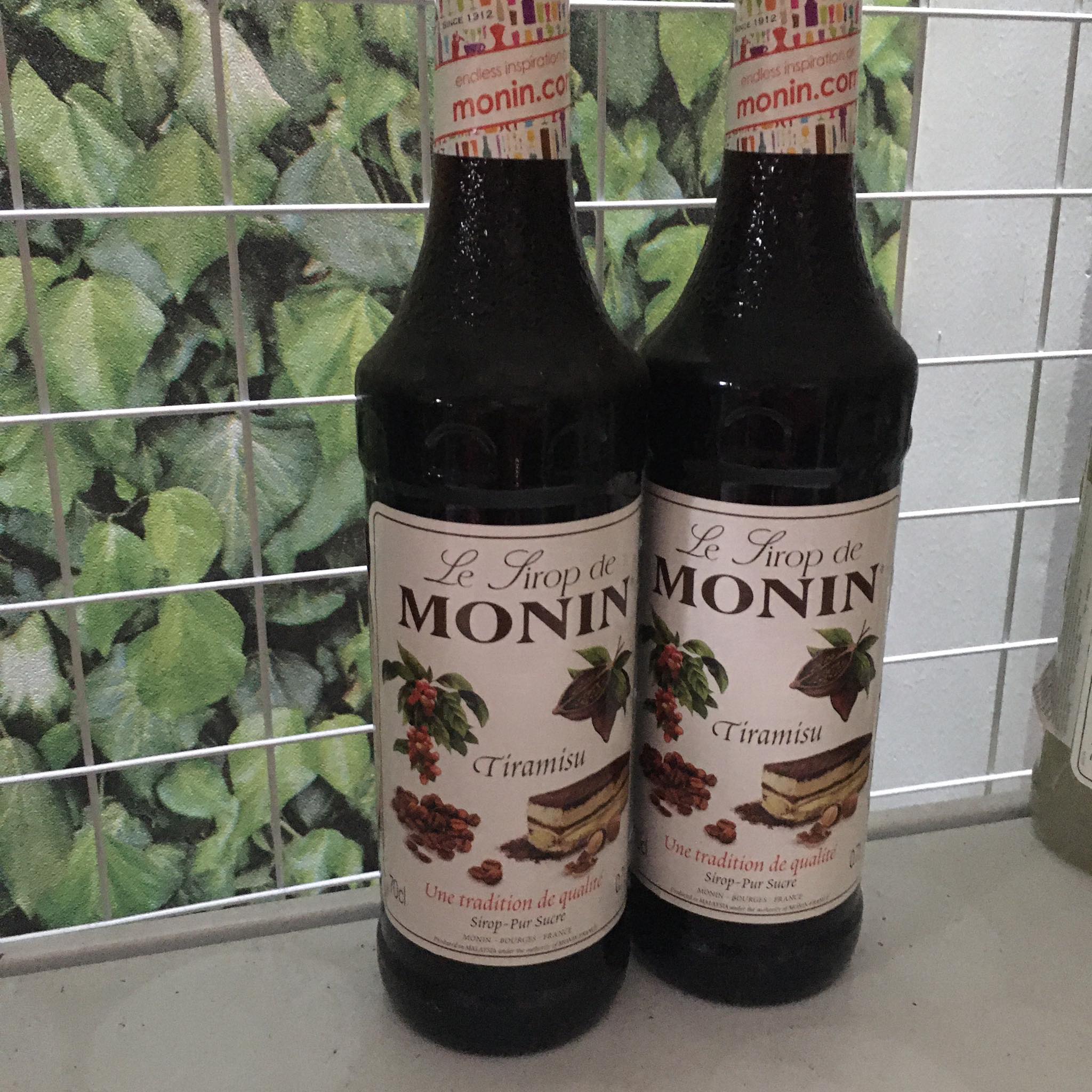 Siro monin tiramisu 700ml được tạo nên từ đường mía nguyên chất và những nguyên liệu thiên nhiên nhất nên bạn có thể hoàn toàn yên tâm về chất lượng
