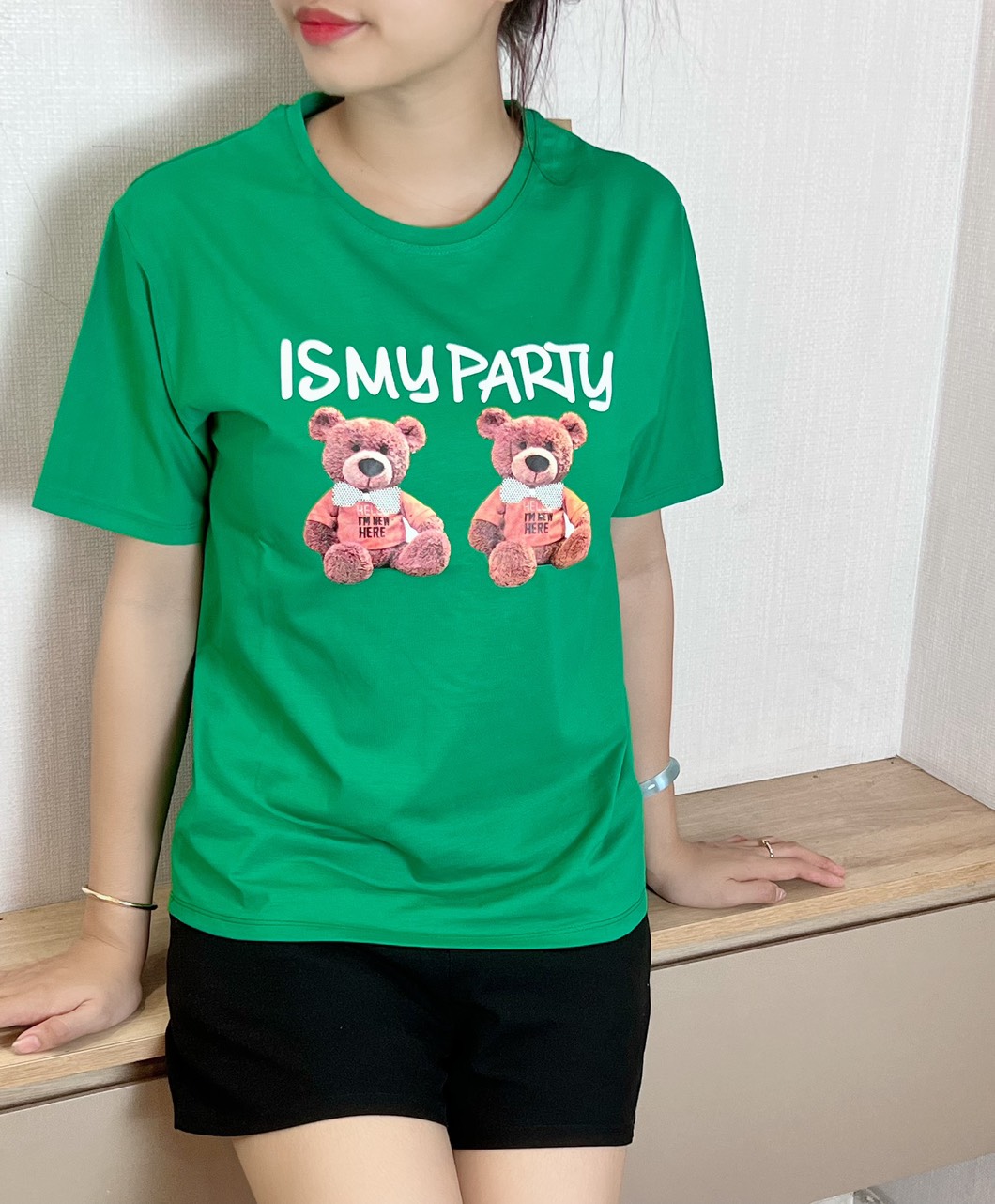 Áo thun thái form vừa in chữ A312