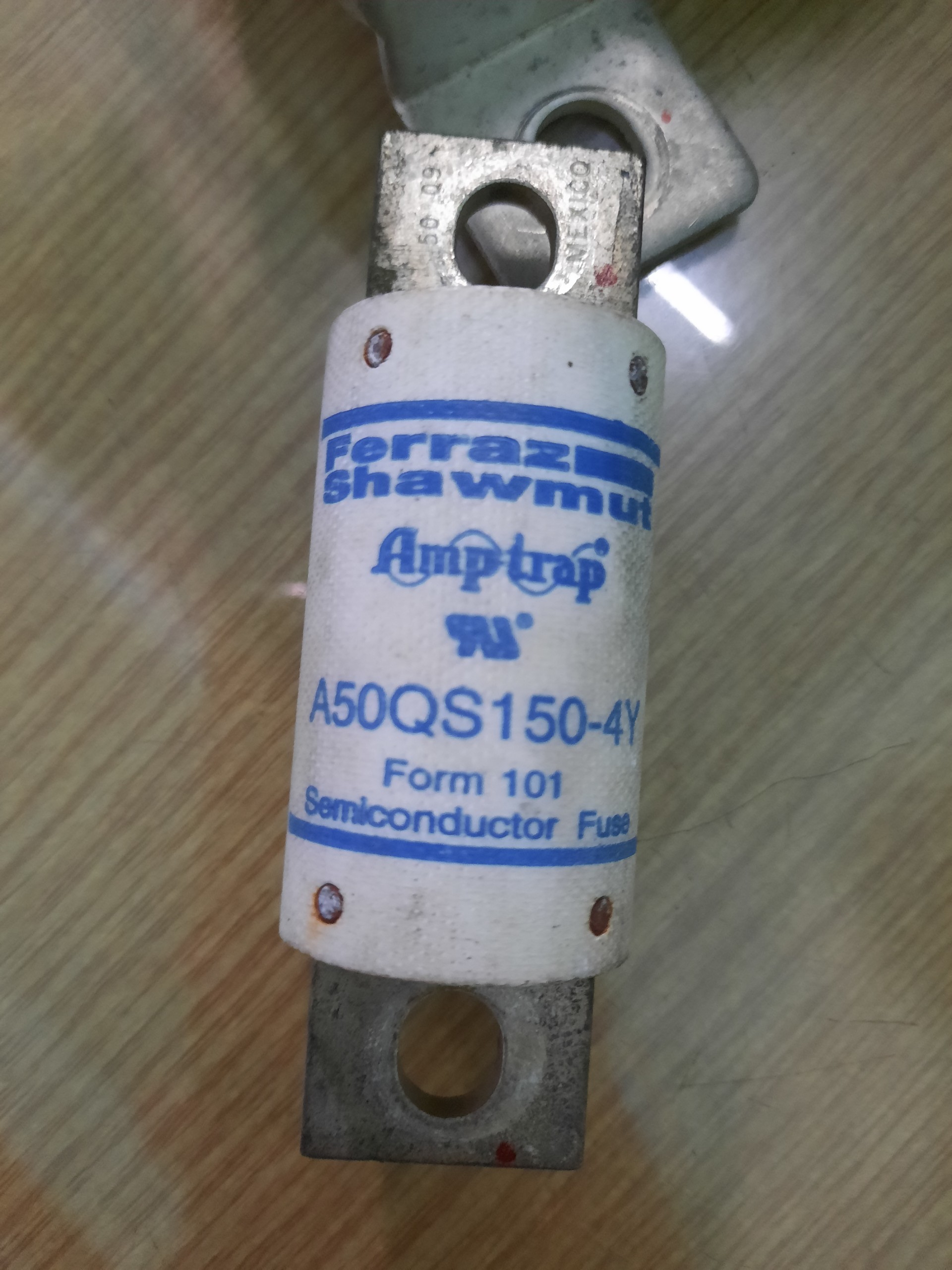 Cầu chì 150a a50qs150-4y-hàng bãi