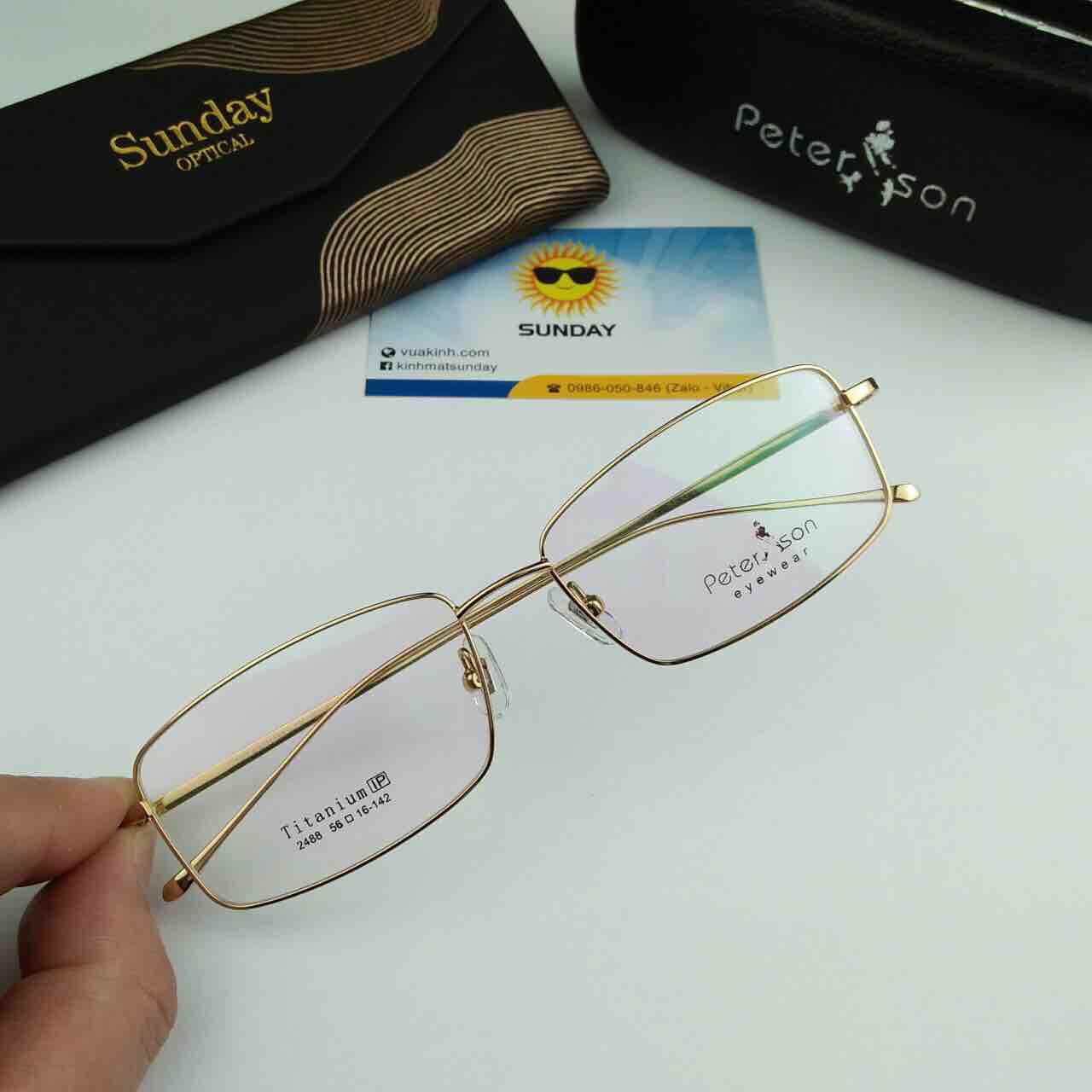 Gọng kính titanium dáng mắt vuông