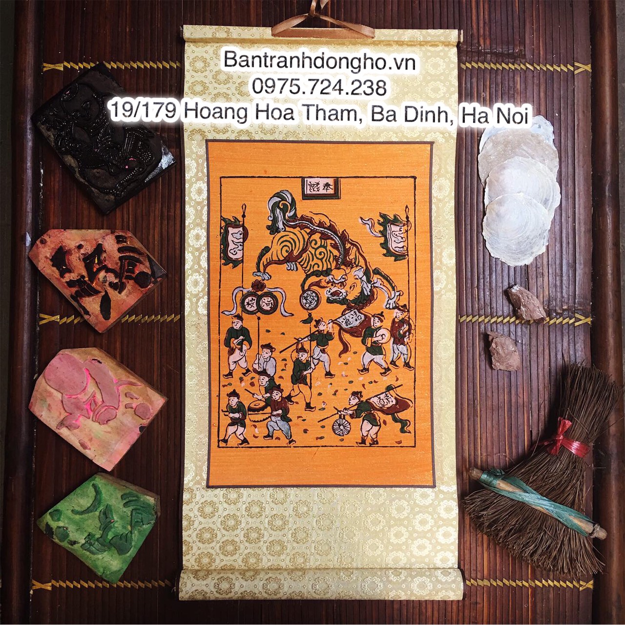 Tranh Đông Hồ Múa lân - Tranh bồi biểu lụa truyền thống