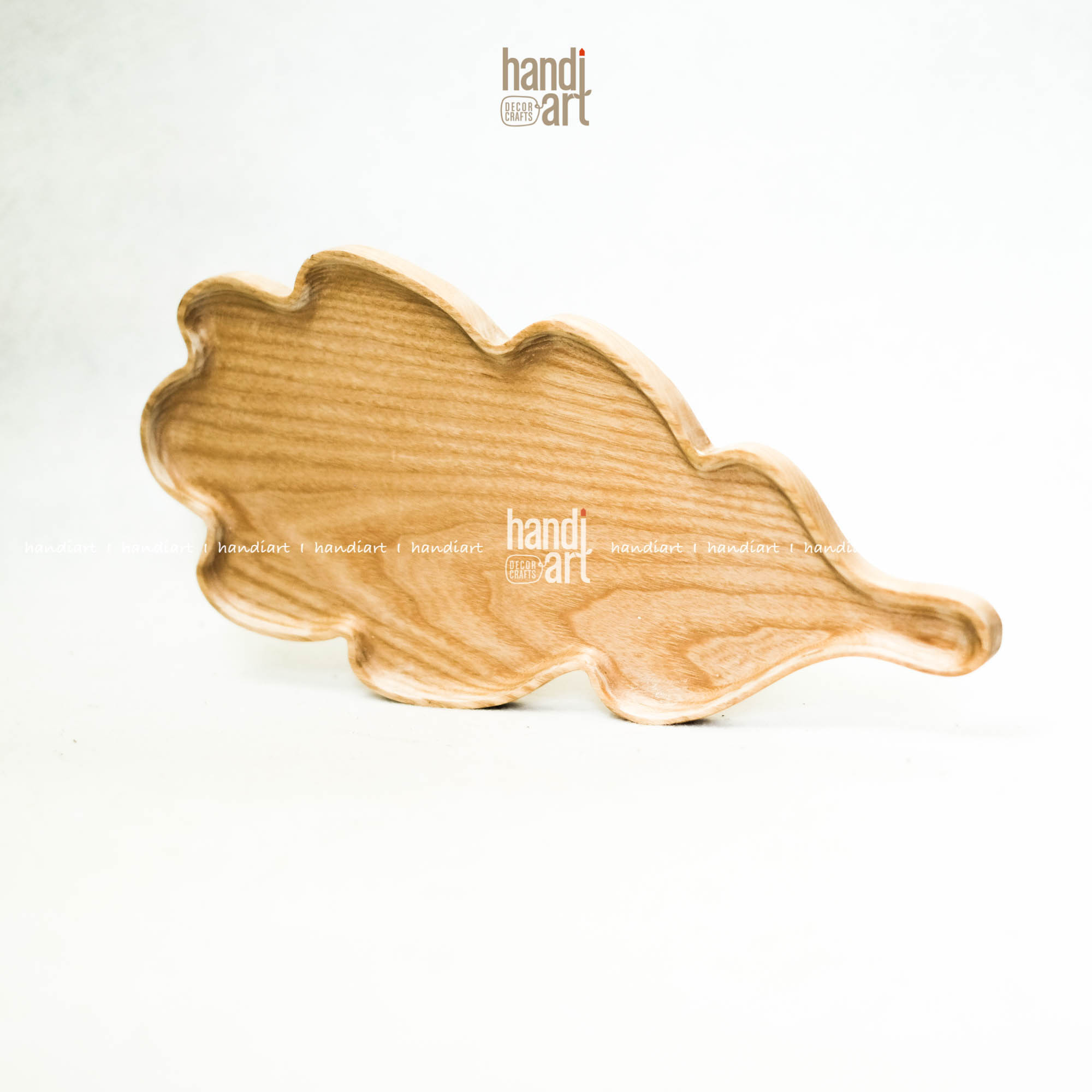 Khay gỗ hình lá cách điệu