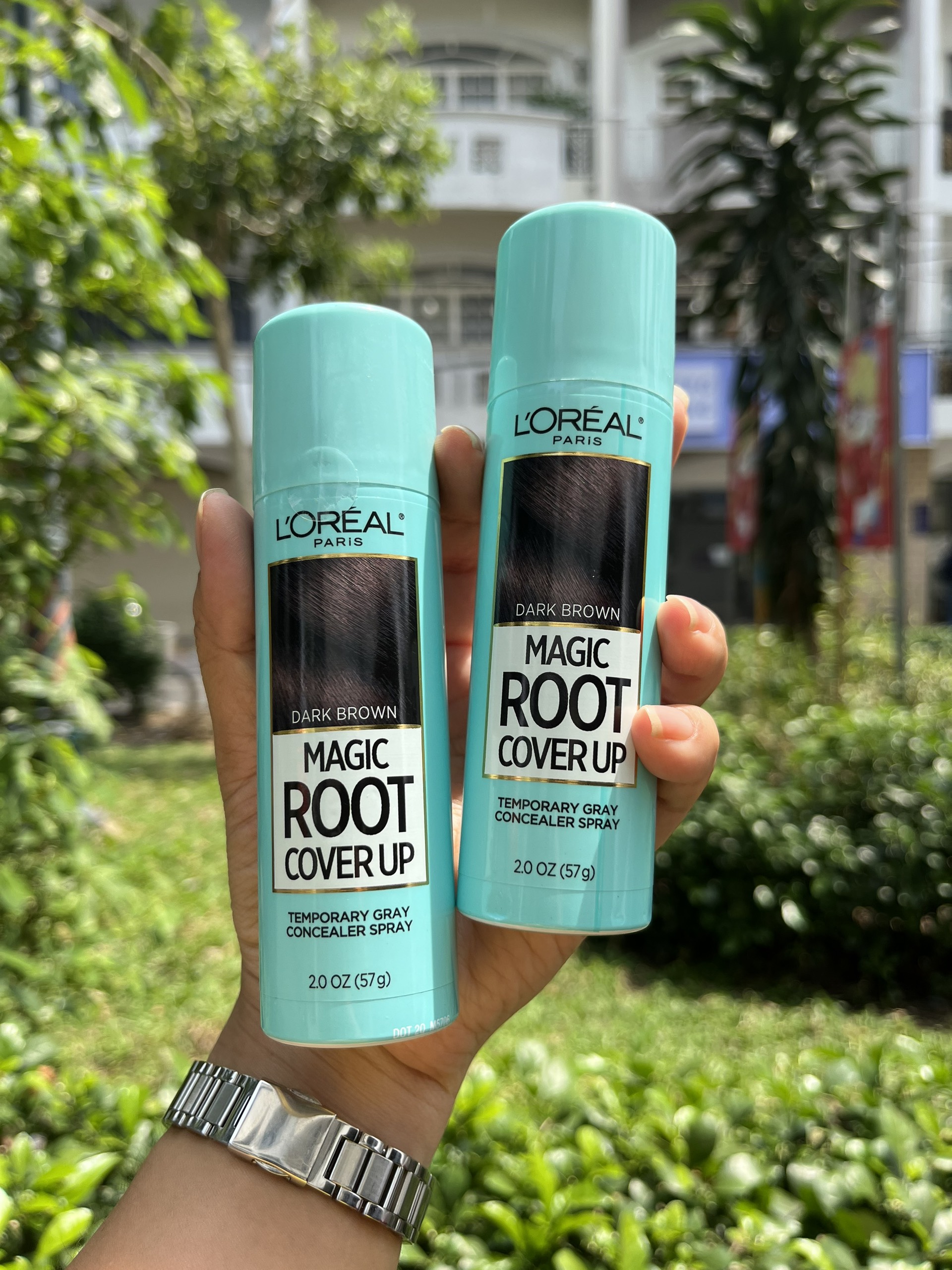 Nhuộm tóc phủ bạc tạm thời L'Oreal Paris Magic Retouch Temporary Root Concealer - Dark Brown.Nâu đen tối