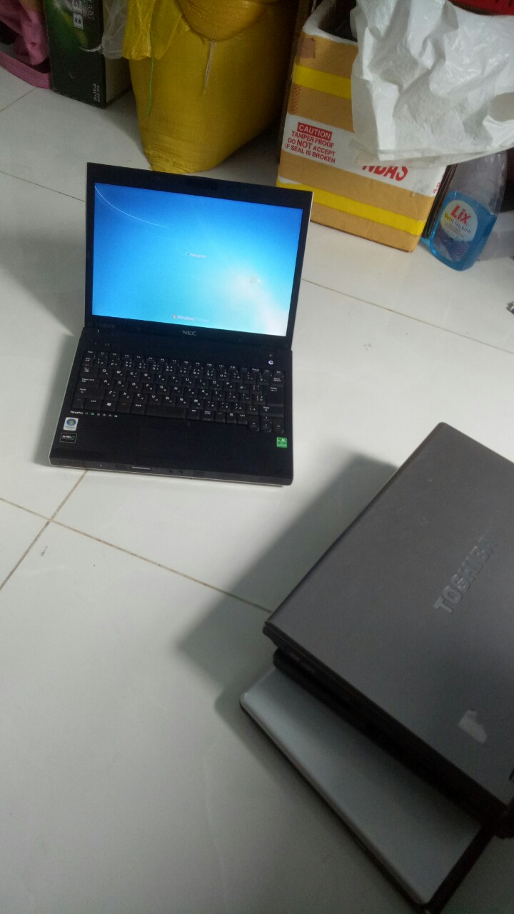Thanh lý laptop nec mini