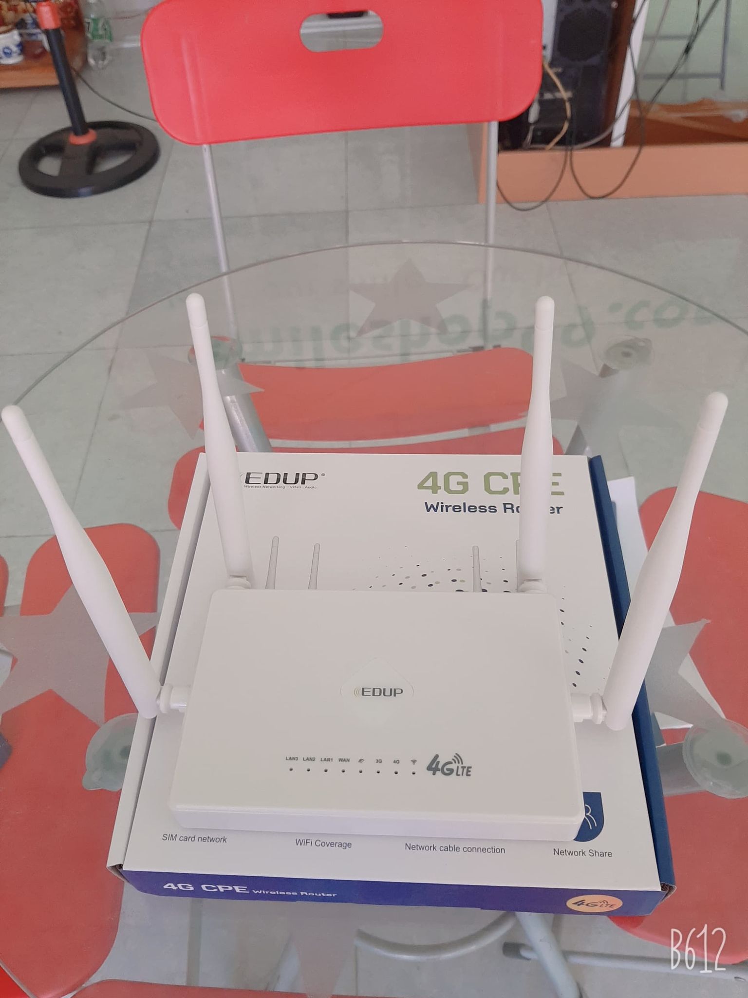 Thiết Bị Phát Wifi 300Mbps Không Dây 3G/4G Với Khe Cắm SIM LTE FDD Di Động