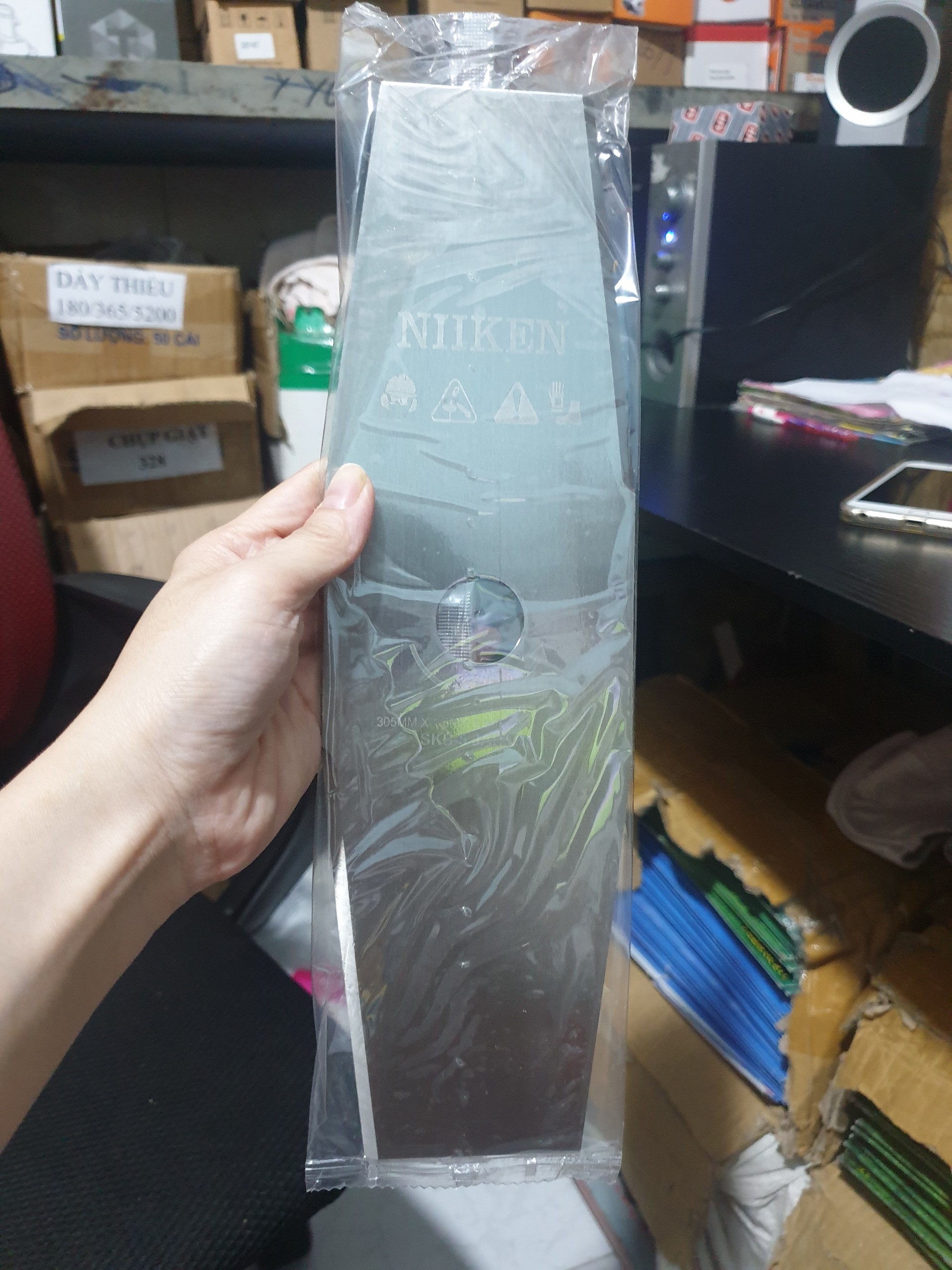 ( NIKEN) DAO CẮT CỎ DÀI NIKEN. 305MM X 1.6MM X 90MM X25.4MM