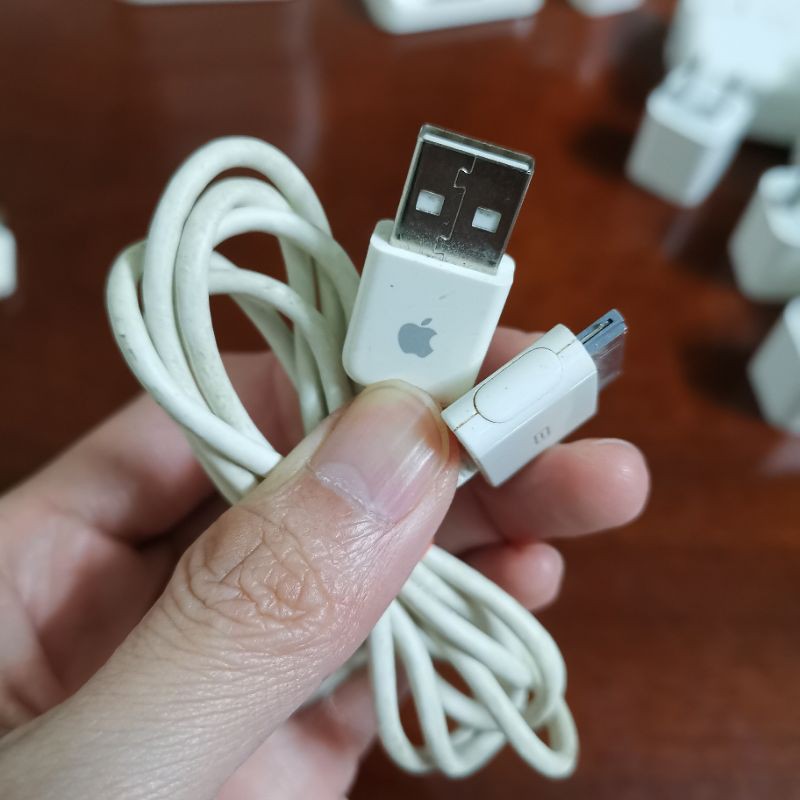 Cáp dữ liệu sạc cho iphone 4 4s 3g 3gs - ipad 1 2 3 ipod ipod nano touch classic 30 pin - hàng chính hãng