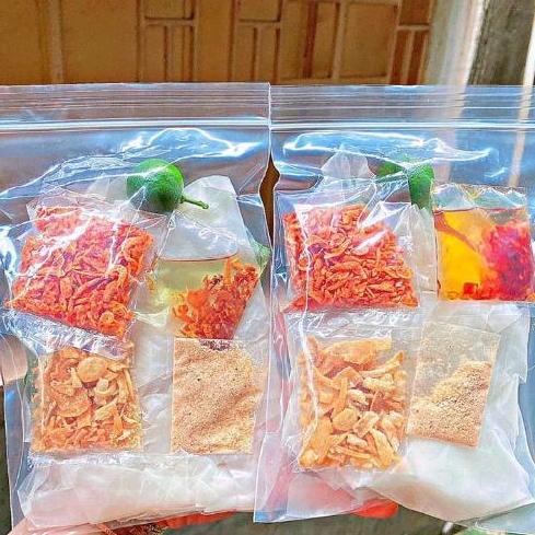 Set 2 bịch bánh tráng phơi sương dầu tỏi tép/satế tép - dầu tỏi khô gà/satế khô gà - dầu tỏi khô bò/satế khô bò