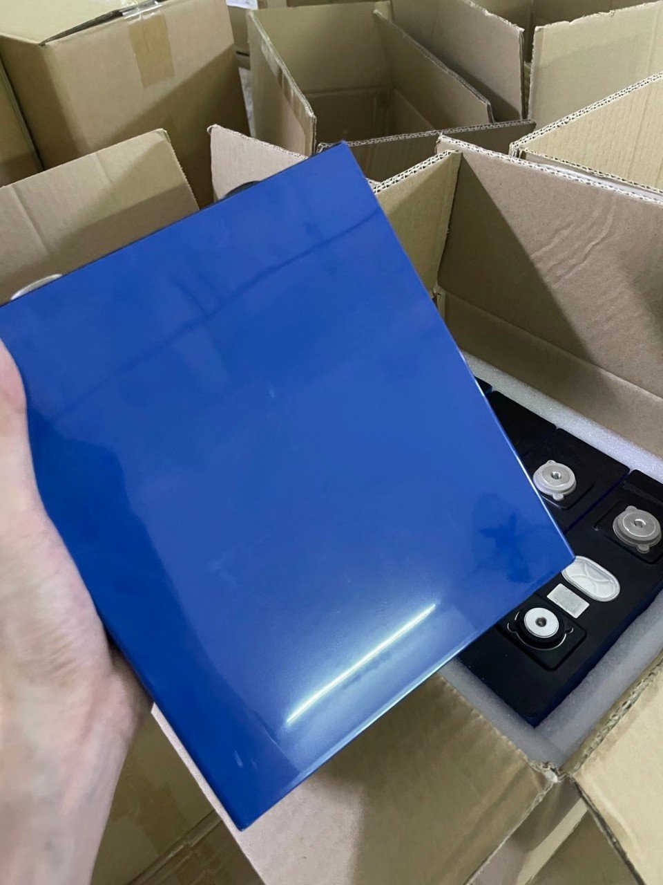 Pin Lithium LiFePo4 3.2v 200AH (Pin loại A), Hàng mới 100% - LifePo4