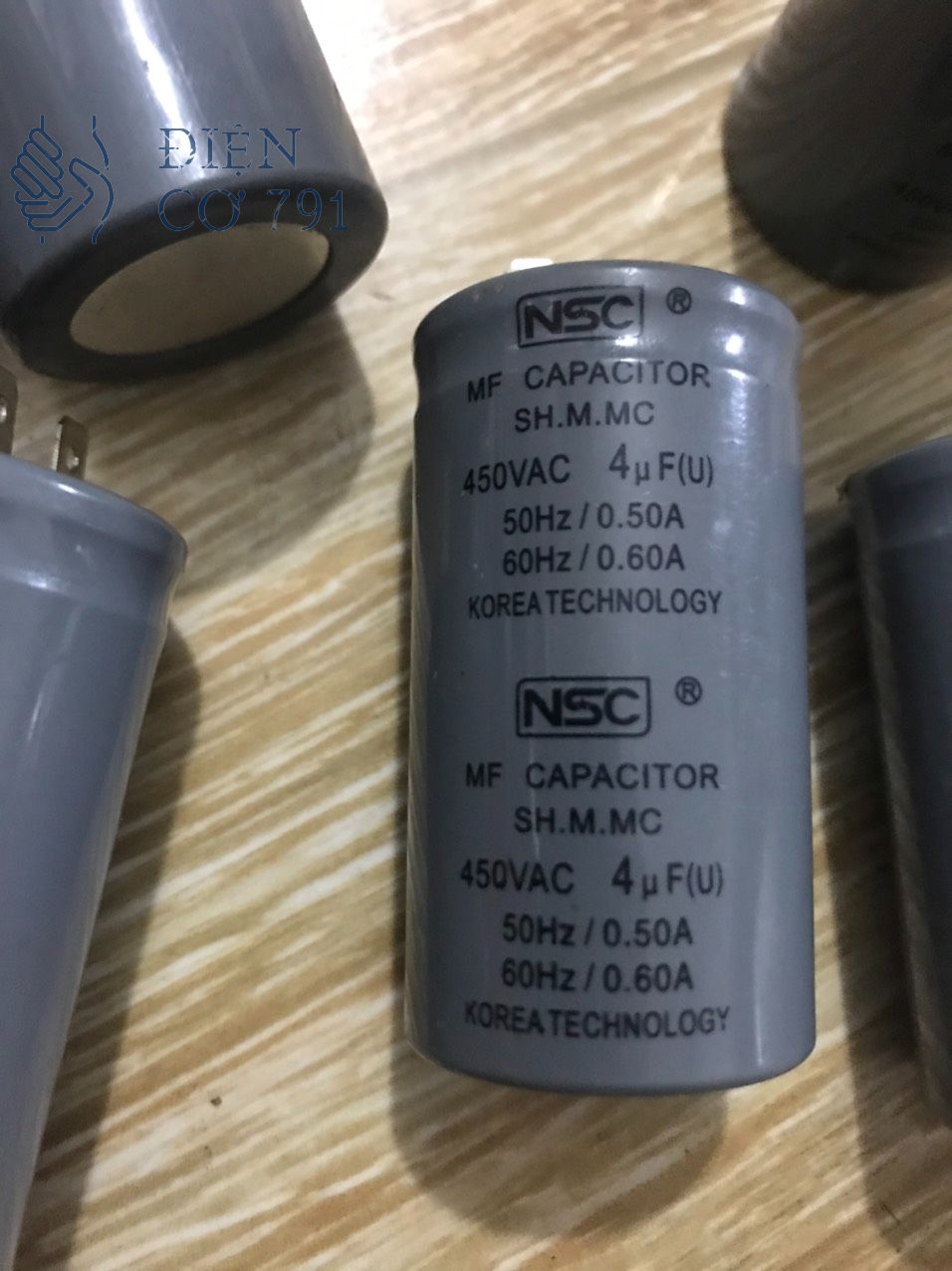 Tụ 2 uf 4 uf 8 uf 10 uf 15 uf 400v chân cắm dùng thay thế cho quạt công nghiệp hoặc dùng cho máy bơm