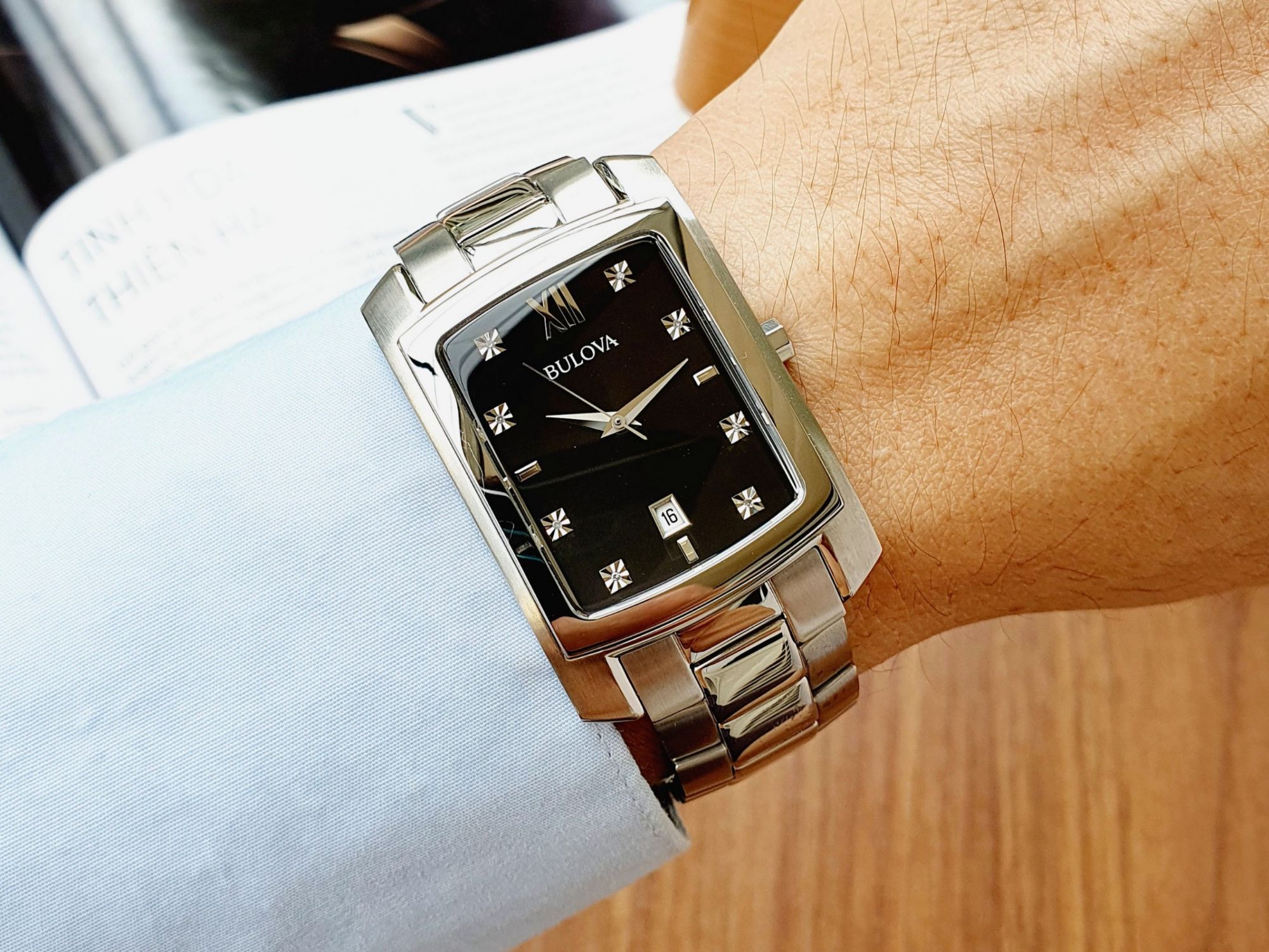 ĐỒNG HỒ THỜI TRANG CAO CẤP NAM CHÍNH HÃNG BULOVA 96D125 MẶT ĐÍNH ĐÁ VỎ THÉP KHÔNG GỈ