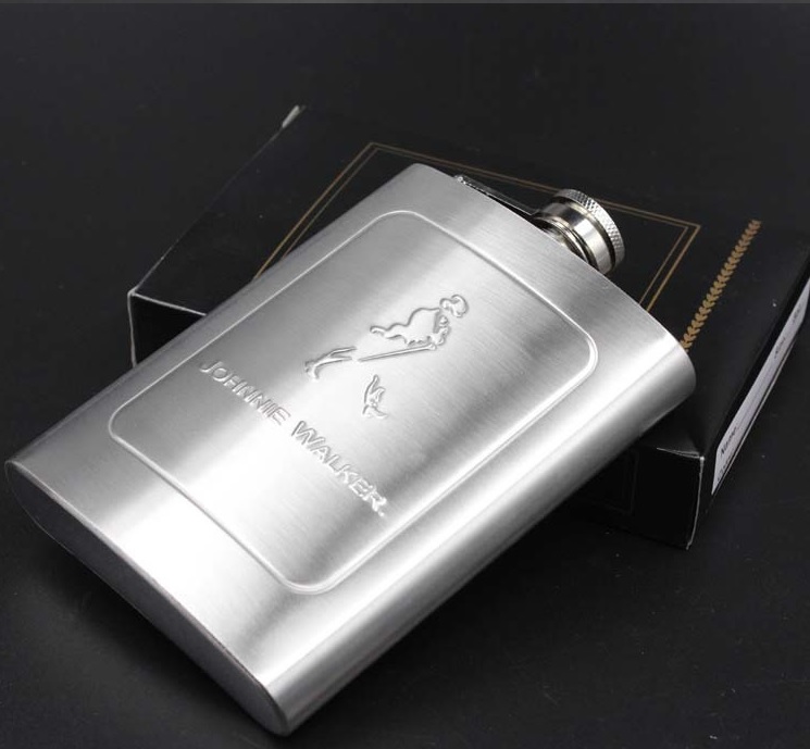 Bình Inox đựng rươu mini dung tích 250ml (8oz) dập nổi Johnnie Walker