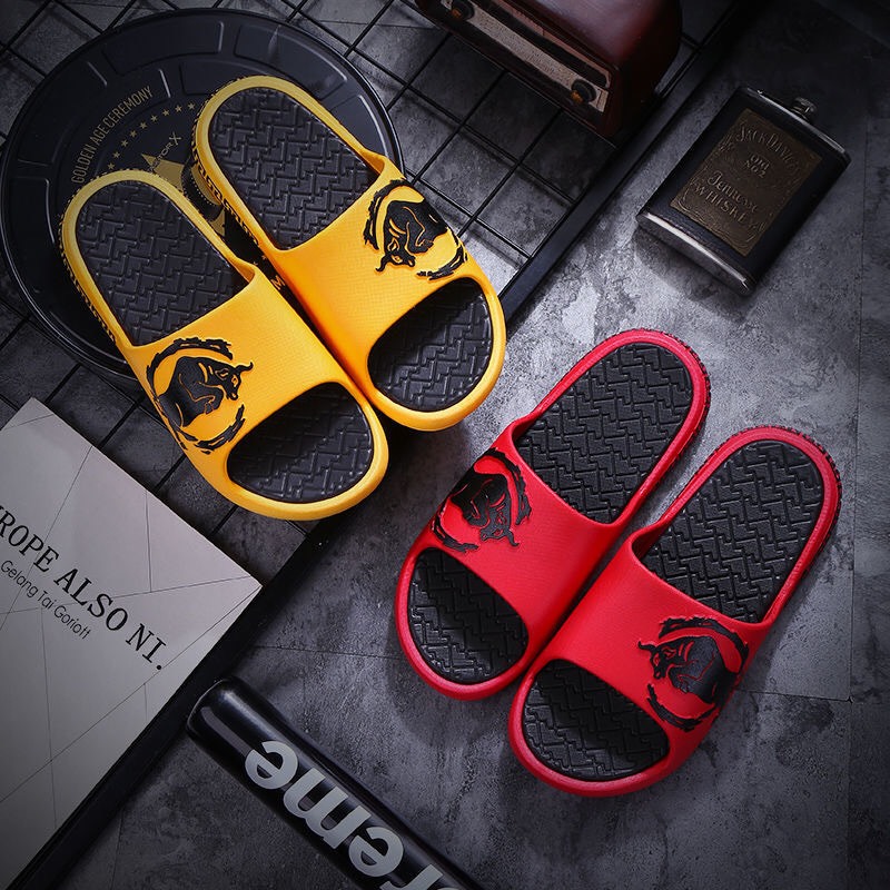 Dép nam, dép lê nam đúc nguyên khối họa tiết đáng yêu