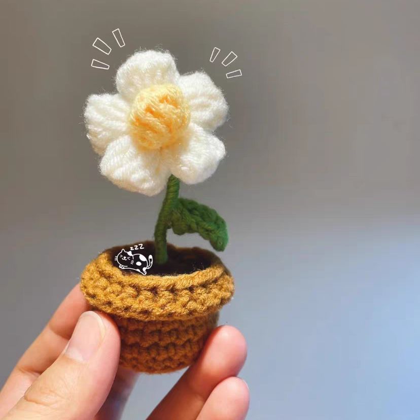 Chậu hoa len mini handmade🌻