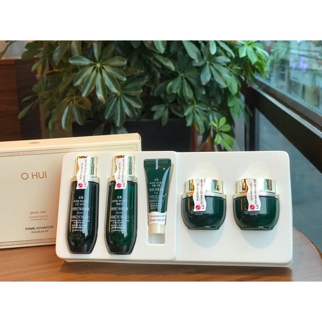 Bộ sản phẩm làm trắng da chống lão hoá ohui prime advancer| -