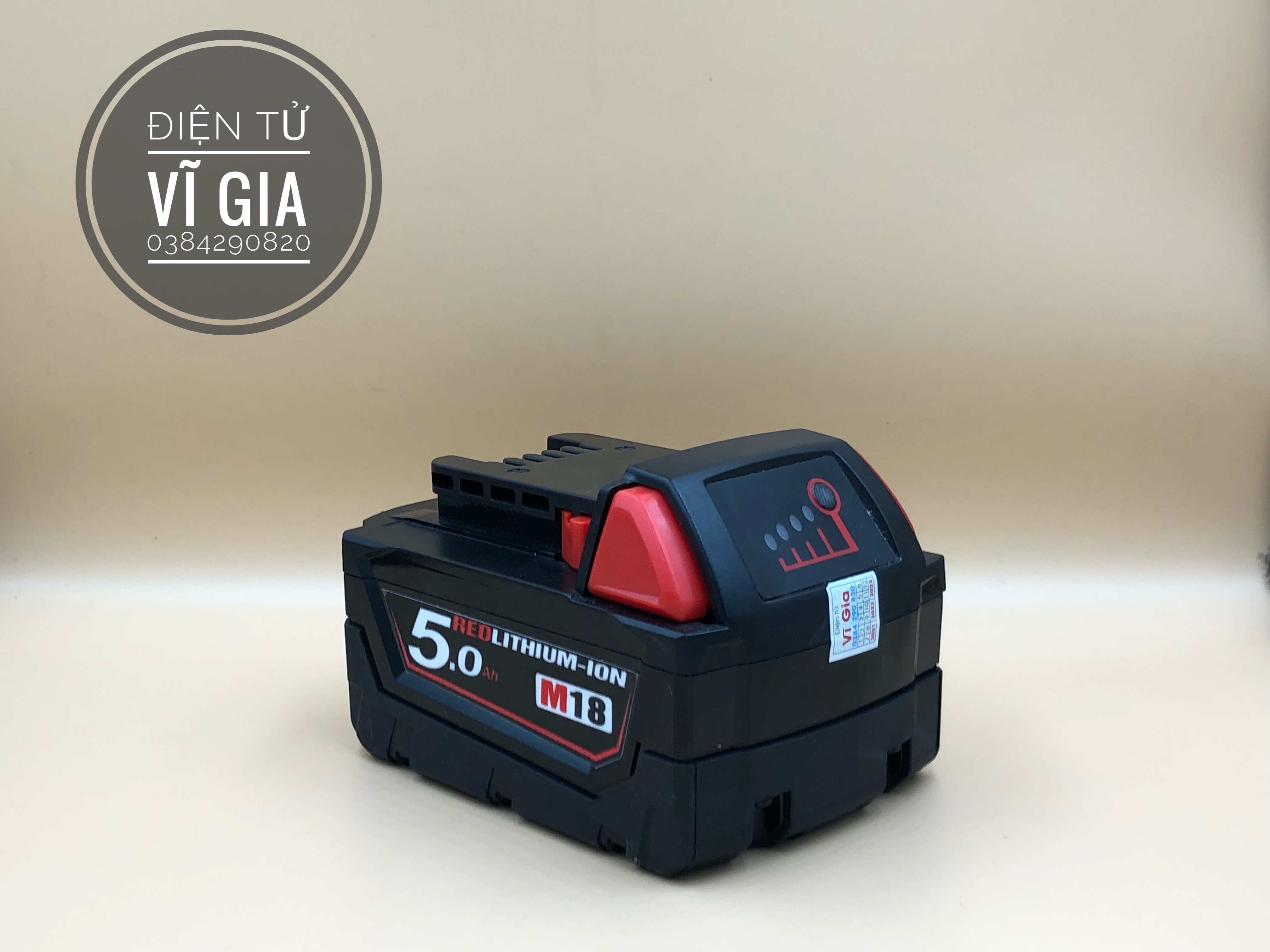 Pin Milwaukee M18 Li-ion bảo hành 6 tháng