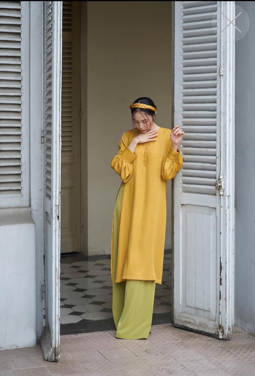 Bộ áo dài dáng suông tay sơ my cúc bọc sang chảnh