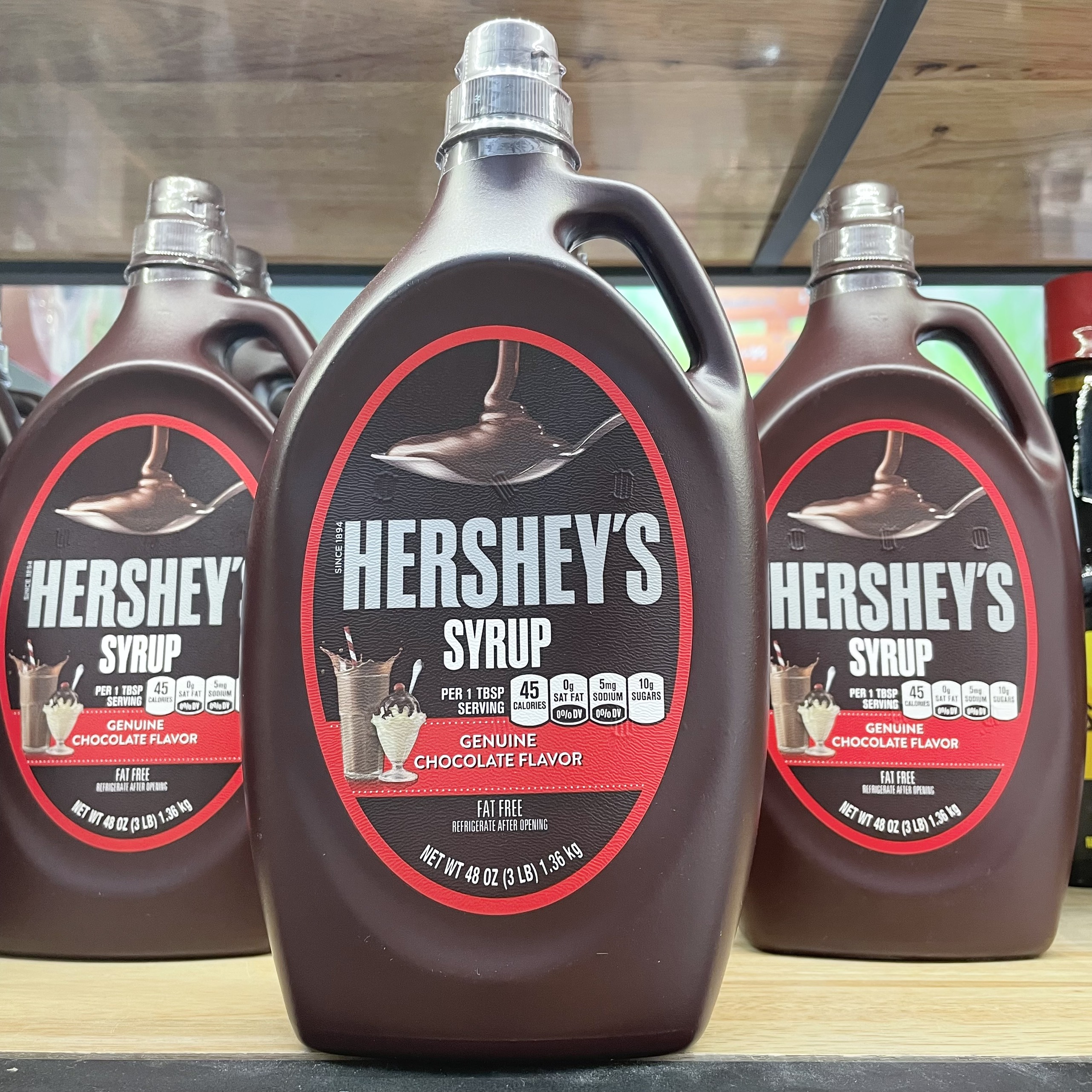 Sốt Topping Siro Socola Nguyên Chất Hershey's Syrup Chocolate 1.36kg Hàng Nhập Mỹ Gia Vị Thần Thánh Cho Thức Uống