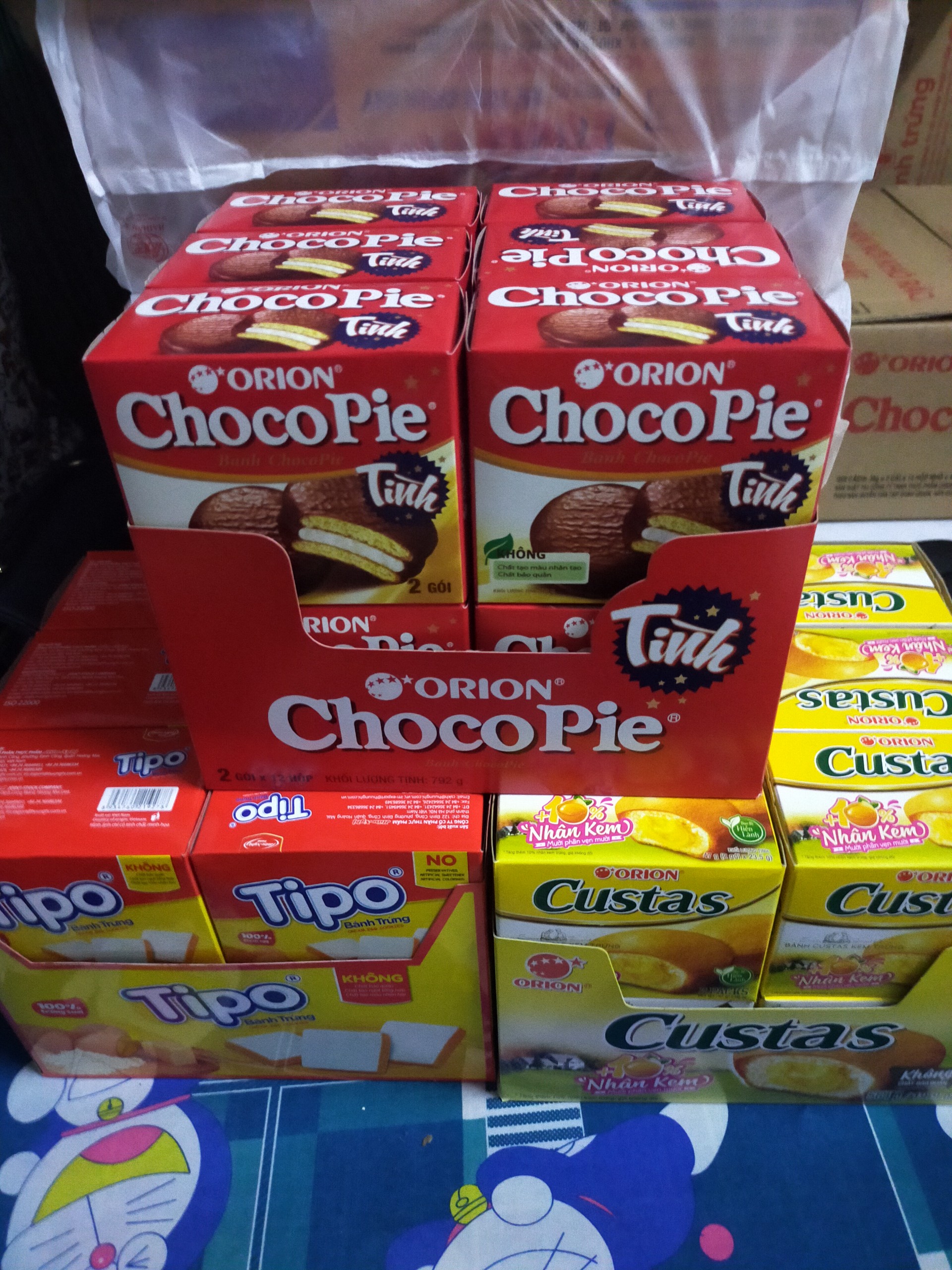 Làm bánh tháp bánh chocopie lốc 12 hộp