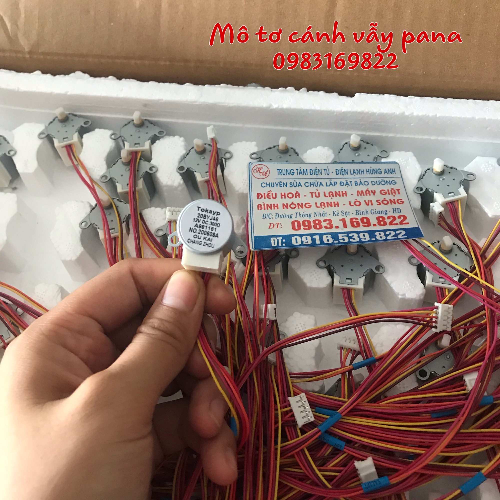 Mô tơ cánh vẫy điều hoà pana chính hãng , vật tư điện lạnh hùng anh