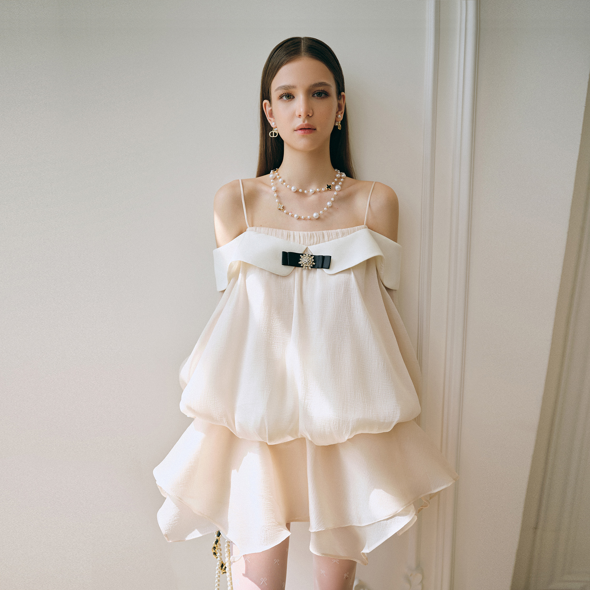 Darling.ism - set áo kiểu bí tay phồng và chân váy xoè mira set vải lụa ánh kim