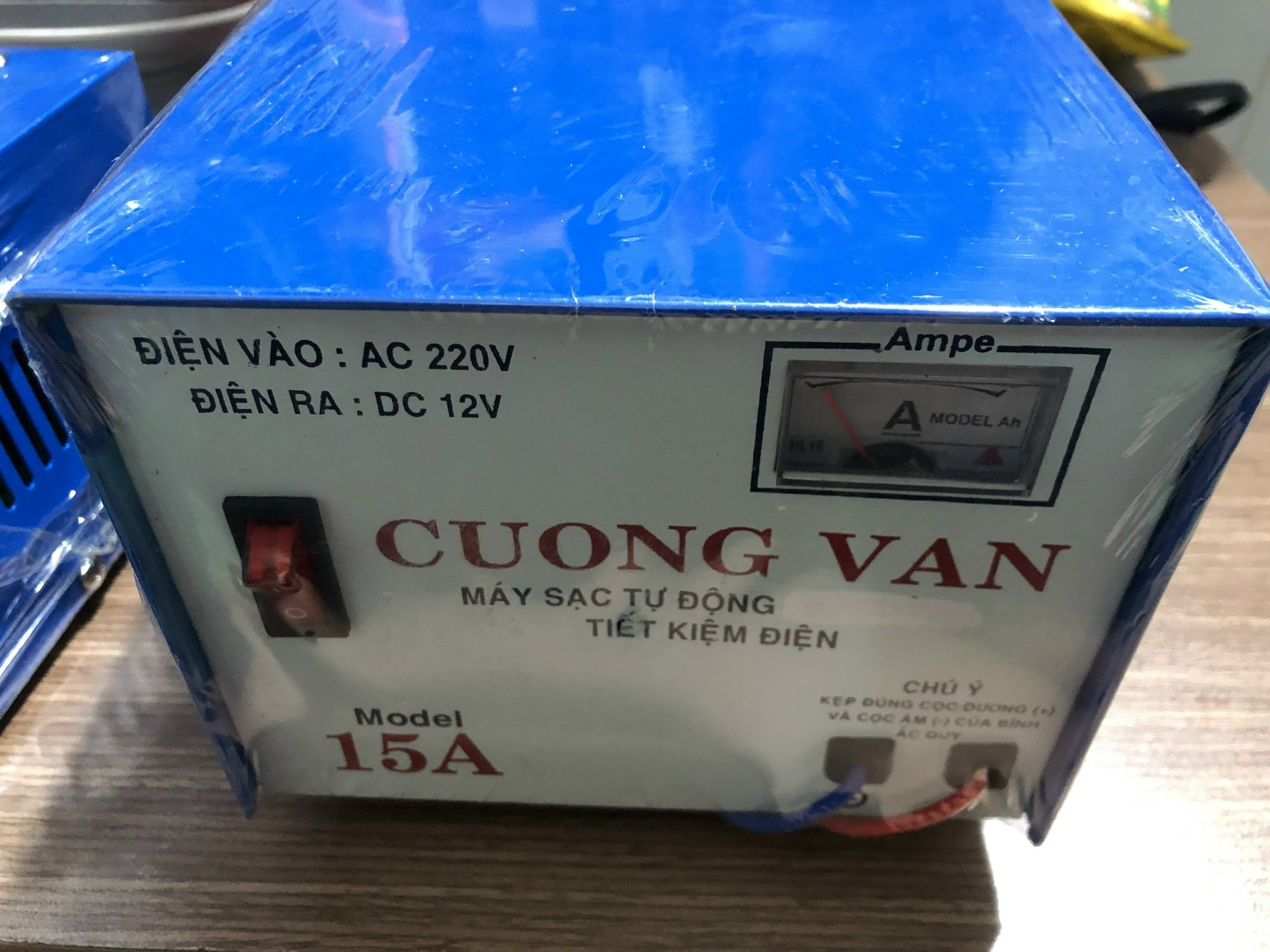 Máy sạc bình md15a