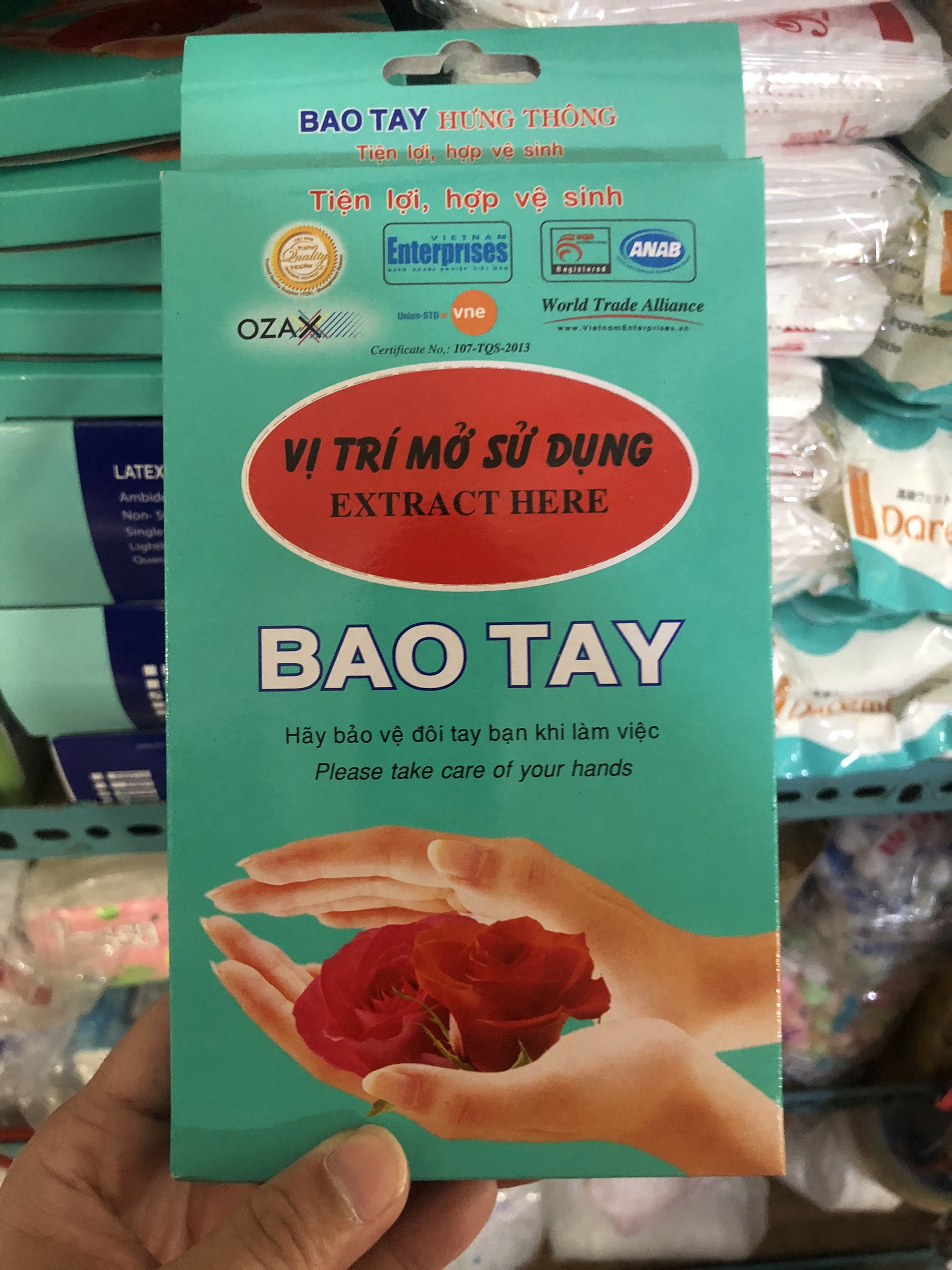 Bao tay xốp, găng tay nilon, hộp 100 cái
