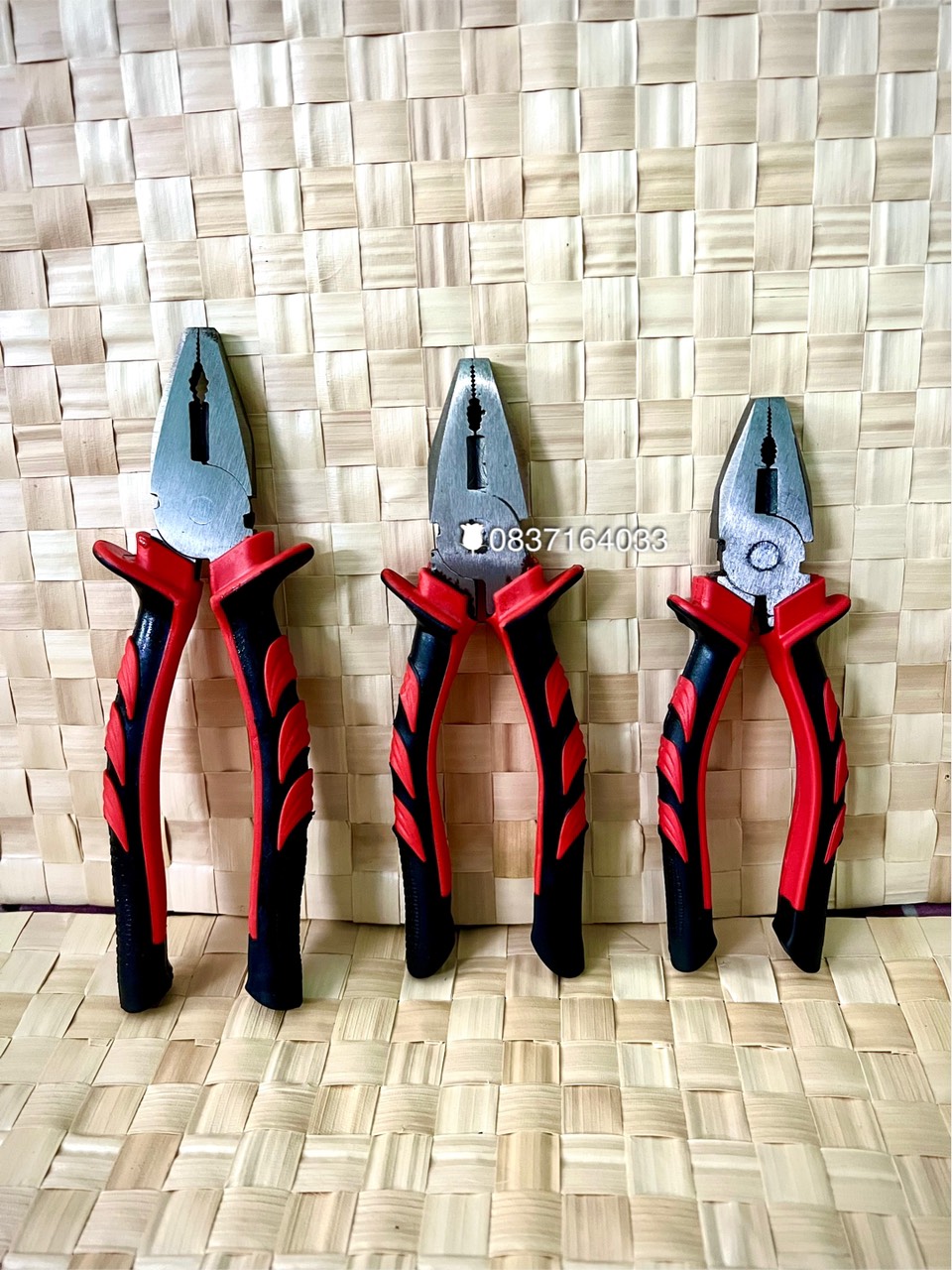 Kìm điện cán đỏ đen, giá rẽ Chuyên dùng cho thợ điện