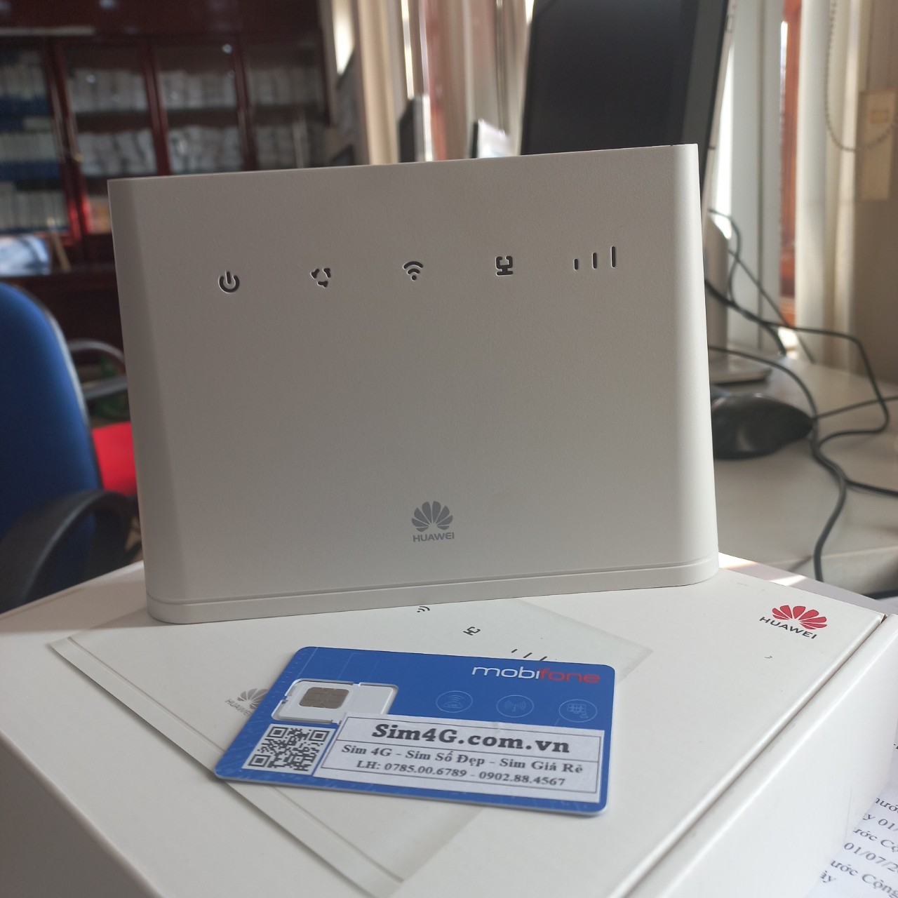 Thiết bị phát wifi từ sim 4G tốc độ cao. Bộ phát wifi 4G Huawei B311-221 kết nối 32 thiết bị, phát wifi lên đến 150Mbps sử dụng sim 4G các mạng. Mobiwifi