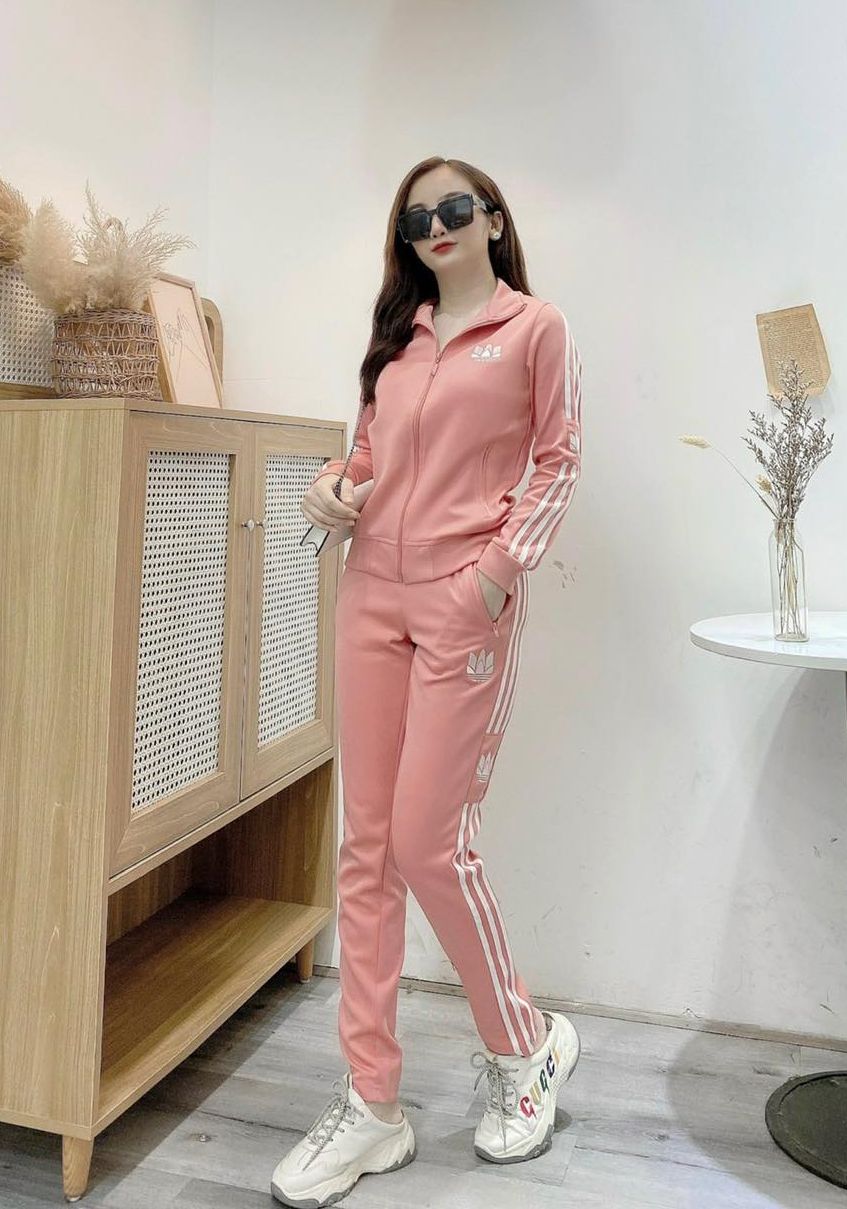 Bộ Umi adidas thể thao năng động