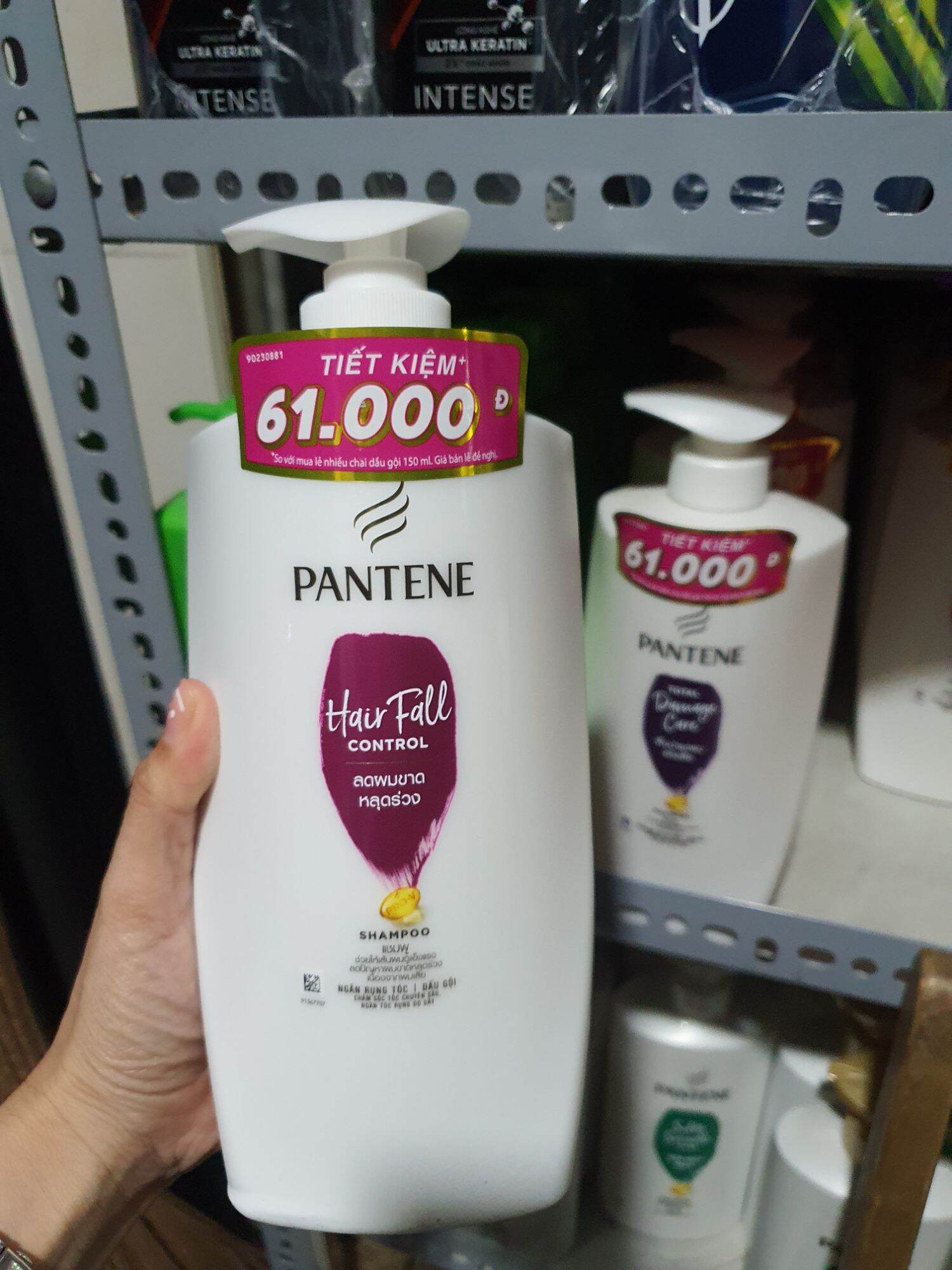 Dầu gội Pantene ngăn rụng tóc 900ml