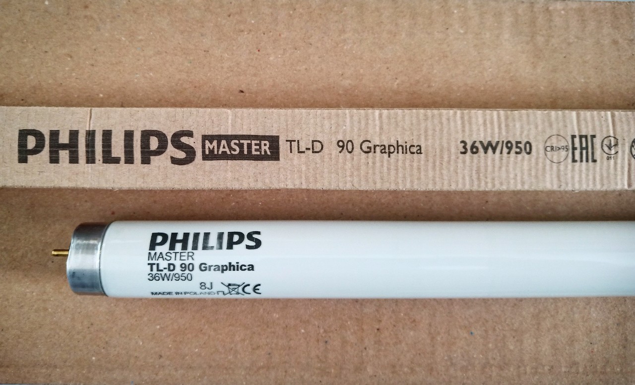 (SALE) Bóng so màu D50 Philips Graphica 36W/950 dài 1.2m