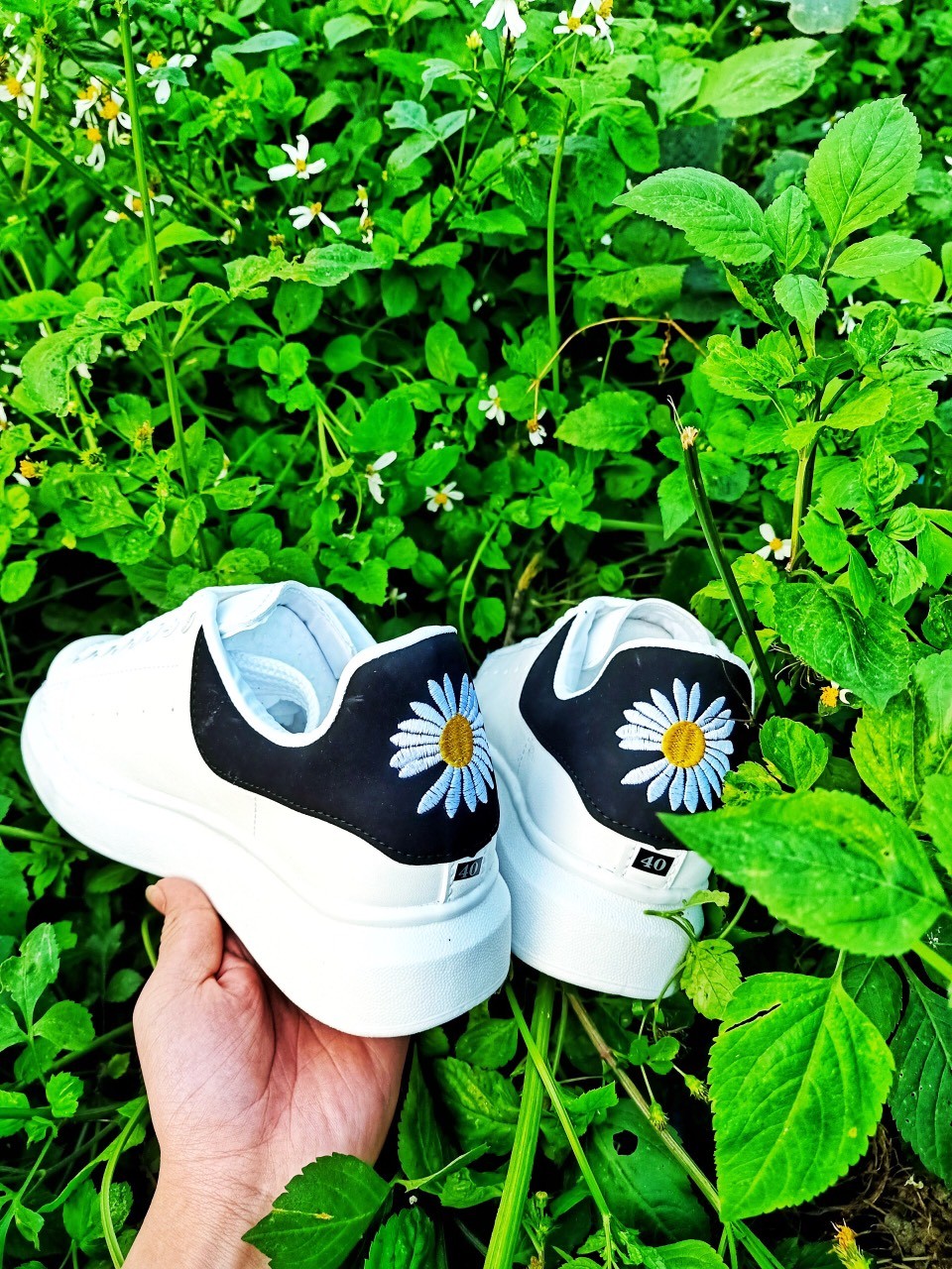 GIÀY SNEAKER_MC QUEEN Hoa Cúc  SIÊU HÓT 2020