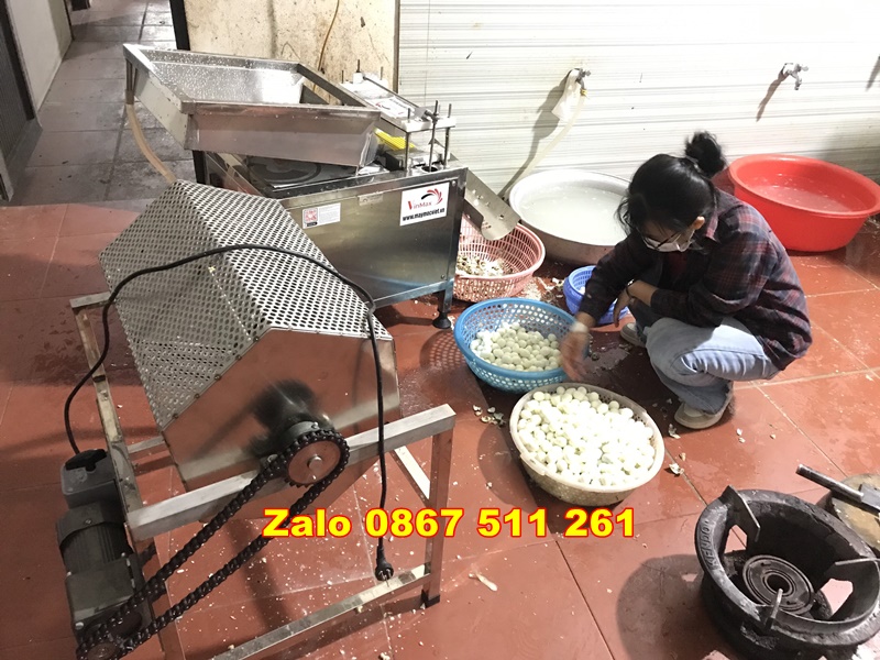 Máy bóc vỏ trứng cút
