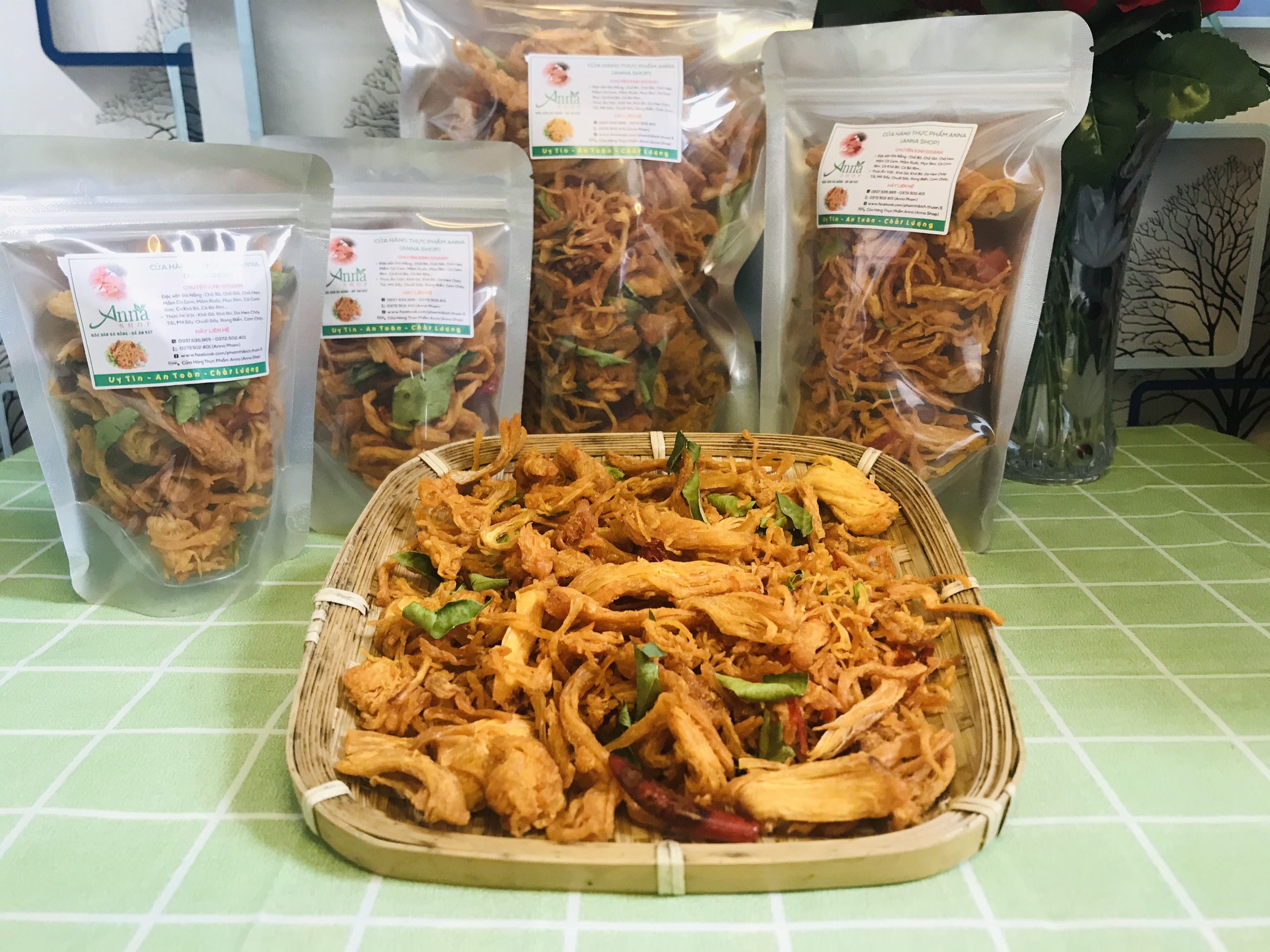 Khô Gà Lá Chanh Sấy Giòn Sợi To Túi Zip 200gram Anna,hương vị tự nhiên,nguyên chất,giòn,đậm đà
