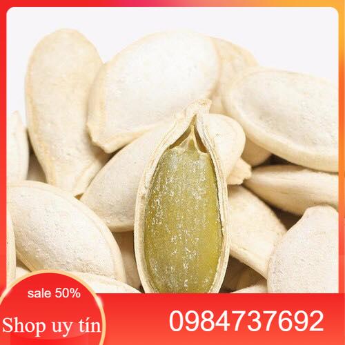 1 Kí hạt bí nếp rang tay giòn tan béo ngậy bùi