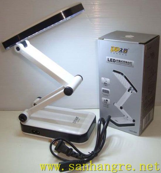 Đèn led để bàn dễ dàng và tiện lợi 24 bóng