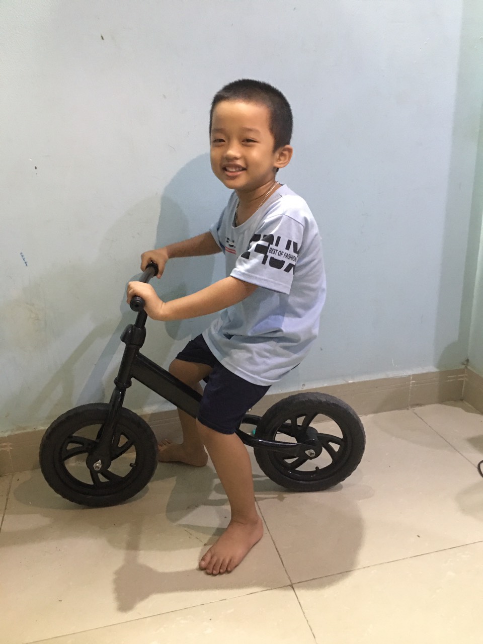 Xe thăng bằng - xe chòi chân - xe lắc - 2 bánh cho bé 2-5 tuổi - xe đạp cho bé