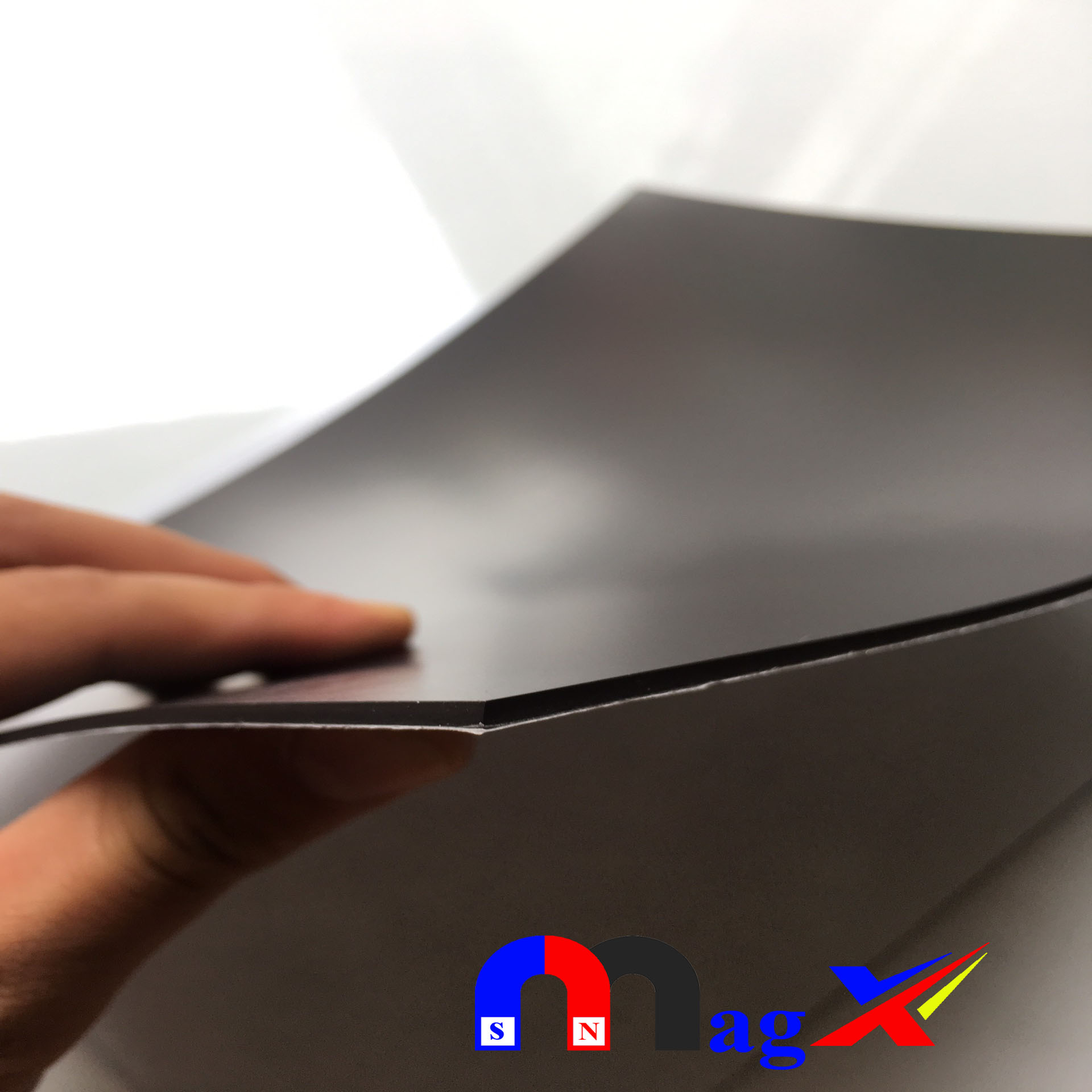 [HCM]Nam Châm Dẻo Tấm A4 - Dày 2.0mm Phủ Băng Keo 2 Mặt